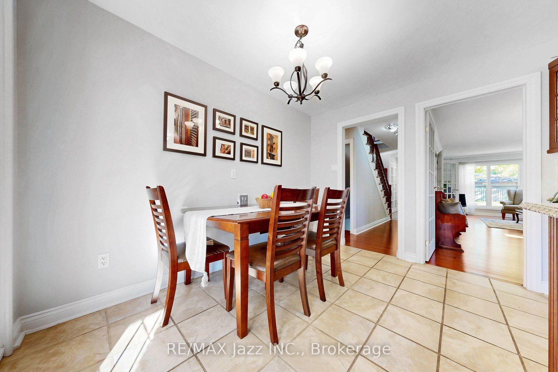 Photo 18 of 10 Trinity Crescent, Whitby, Pringle Creek — HOMEH
