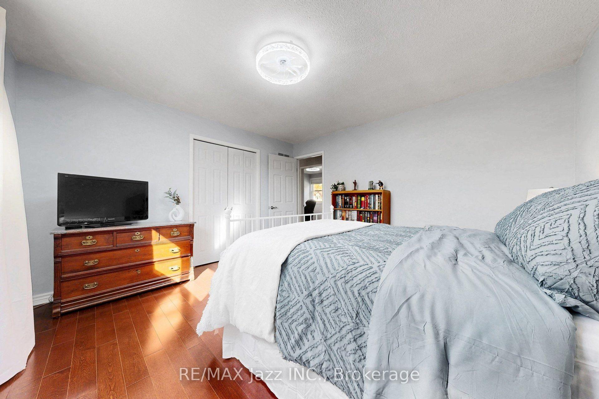 Photo 36 of 10 Trinity Crescent, Whitby, Pringle Creek — HOMEH
