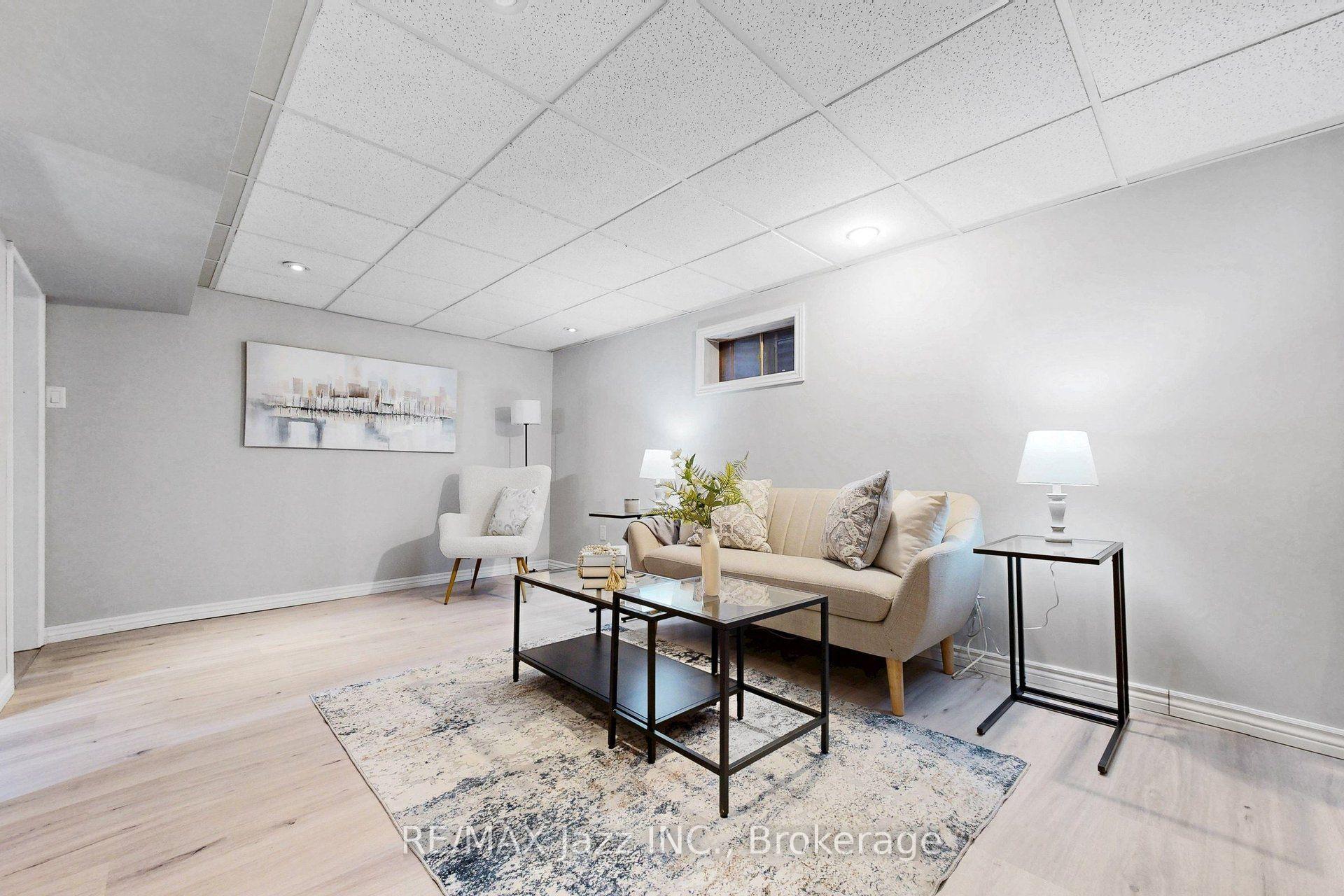 Photo 40 of 10 Trinity Crescent, Whitby, Pringle Creek — HOMEH