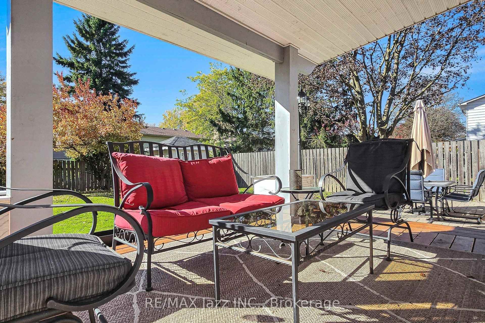 Photo 46 of 10 Trinity Crescent, Whitby, Pringle Creek — HOMEH