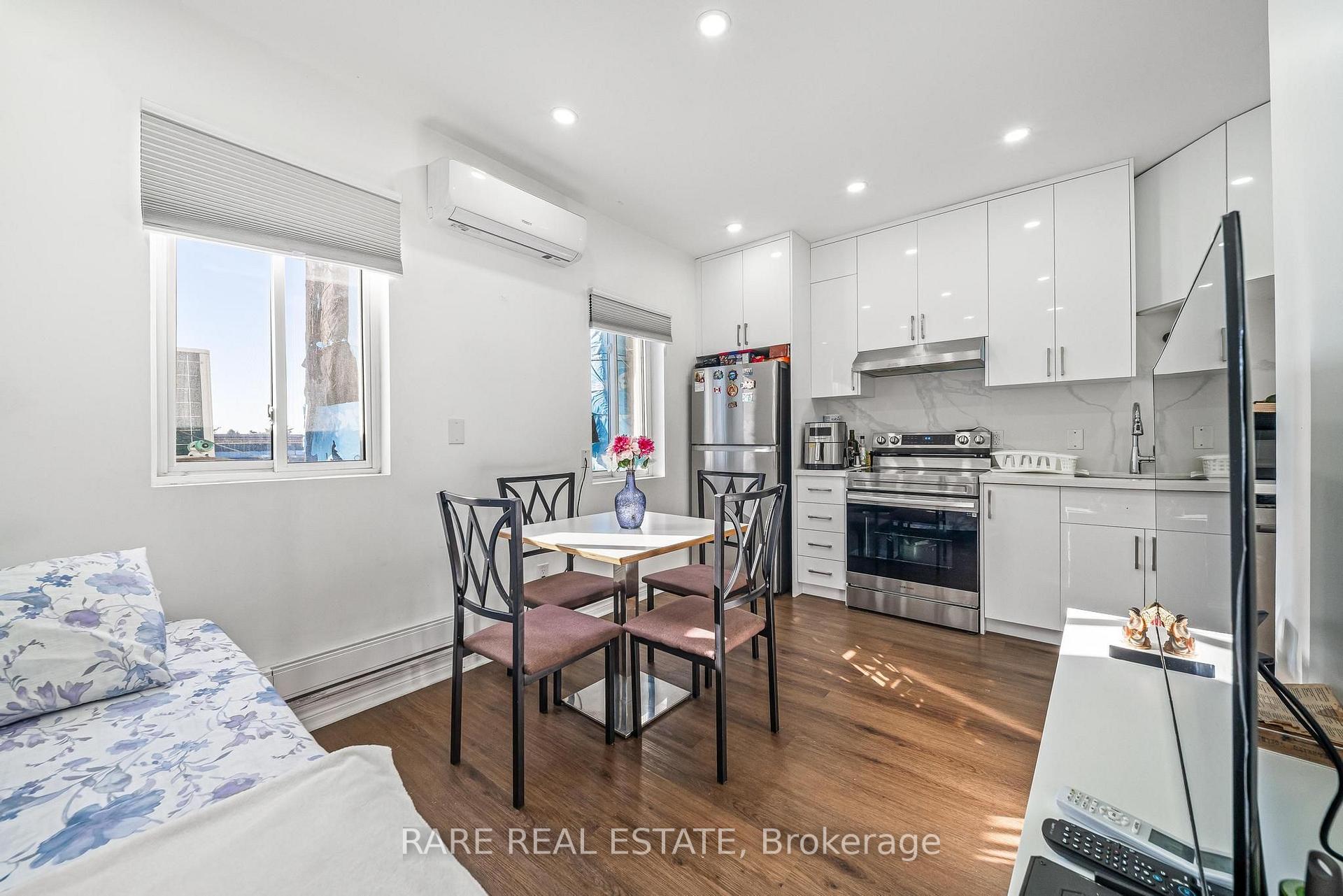 Photo 1 of Unit 4, 167 Dynevor Road, Toronto, Caledonia-Fairbank — HOMEH