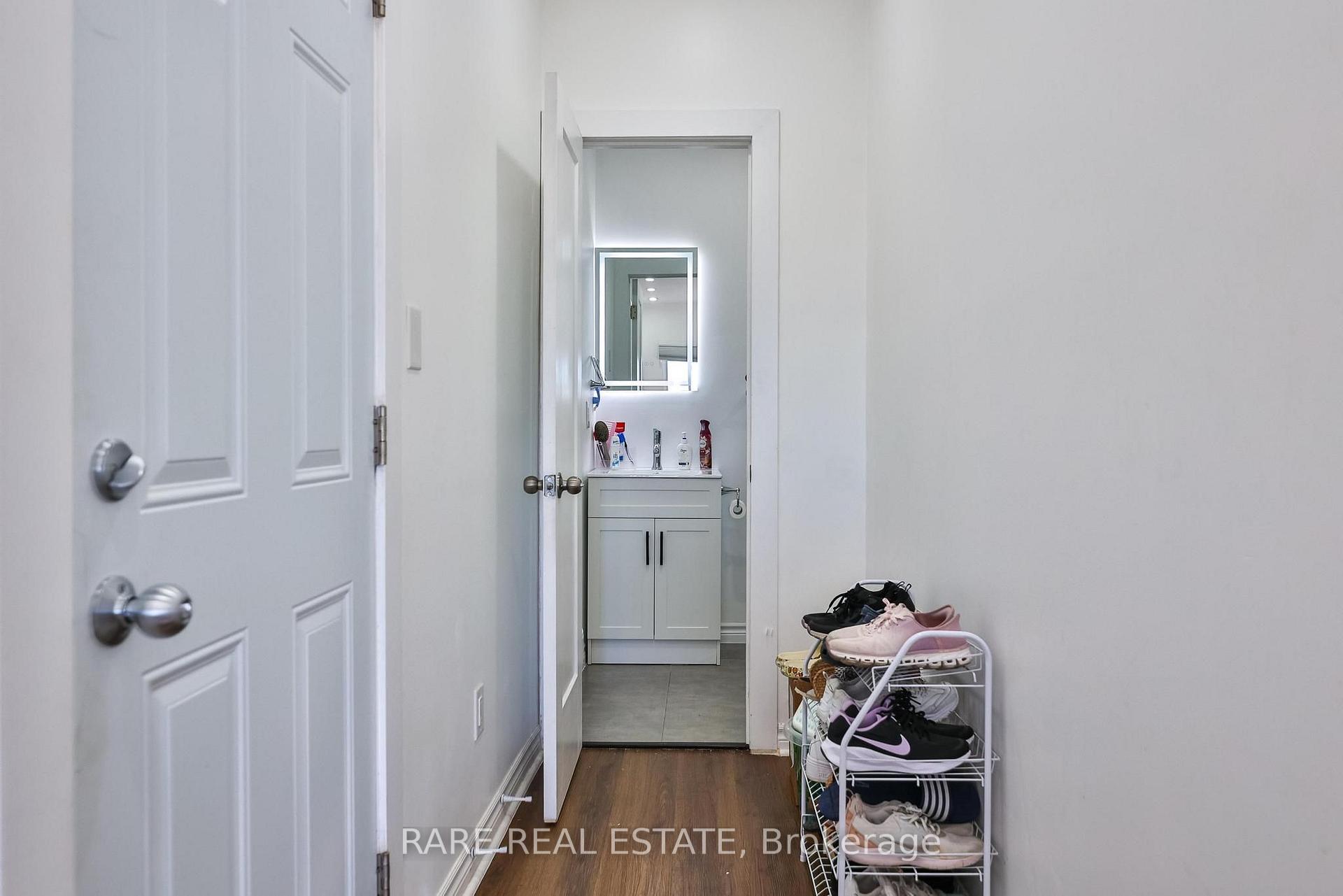 Photo 8 of Unit 4, 167 Dynevor Road, Toronto, Caledonia-Fairbank — HOMEH