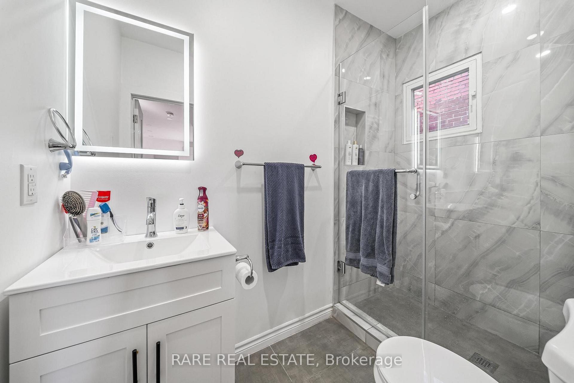 Photo 9 of Unit 4, 167 Dynevor Road, Toronto, Caledonia-Fairbank — HOMEH