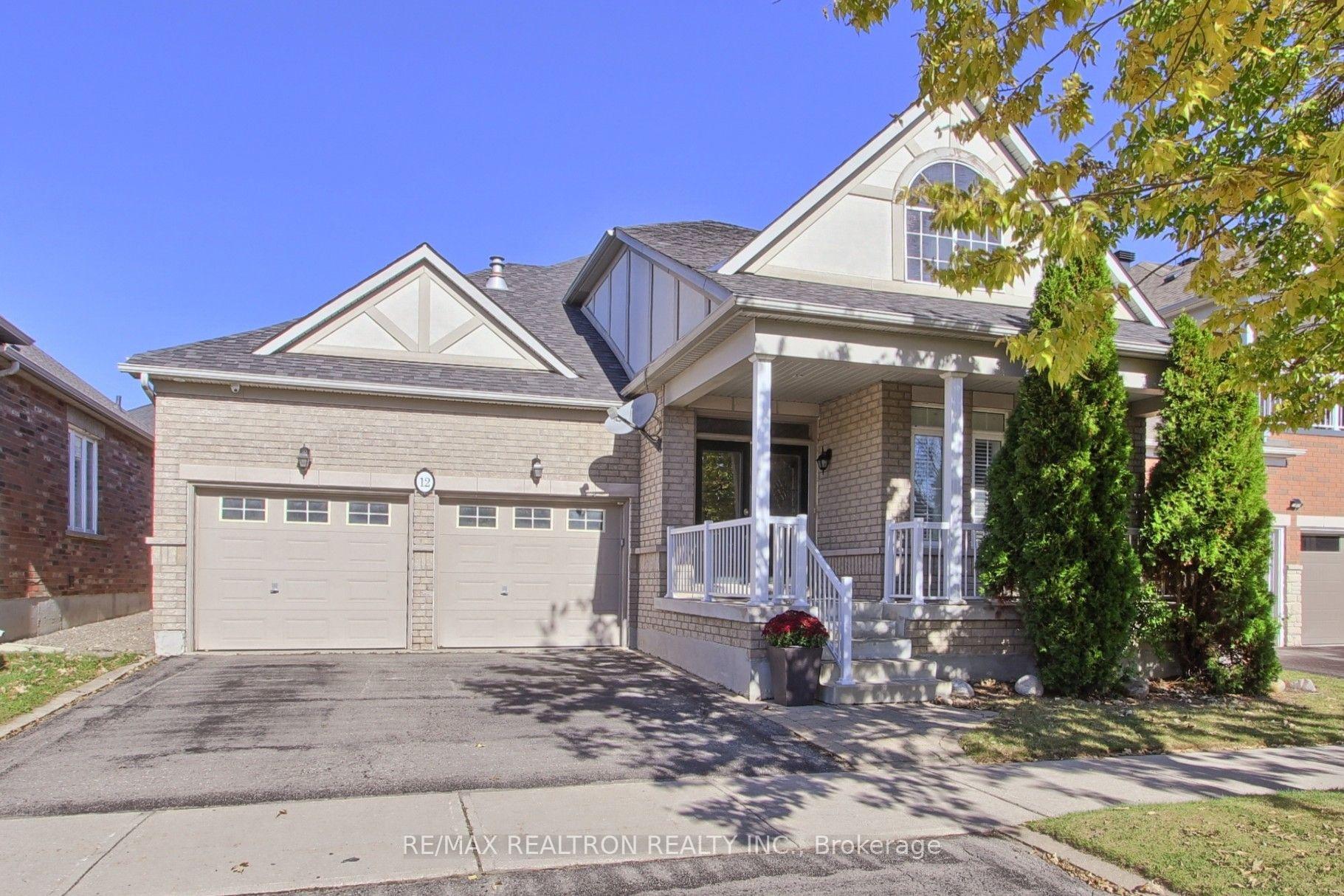 Photo 1 of 12 Victoria Wood Avenue, Markham, Greensborough — HOMEH