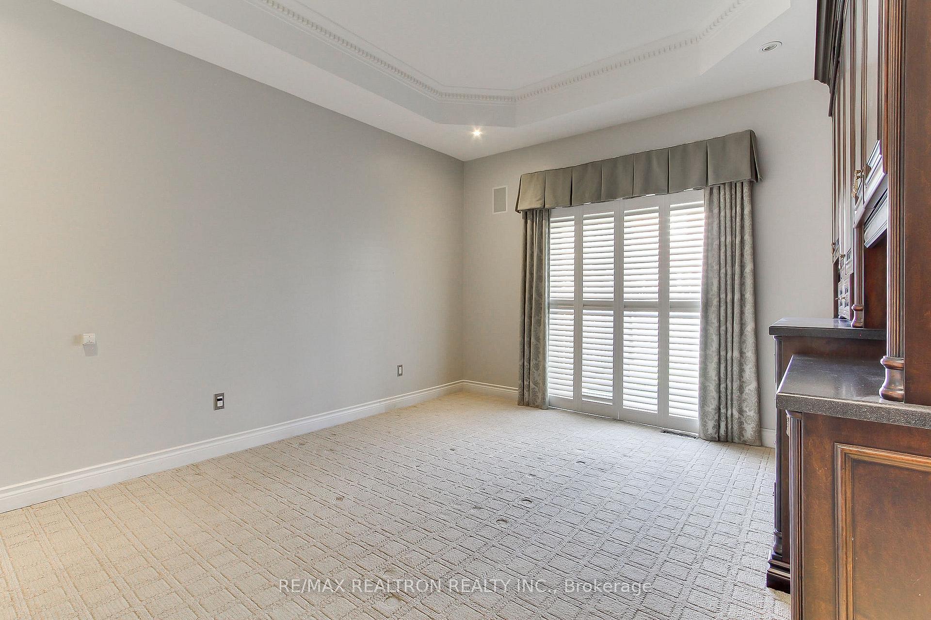 Photo 21 of 12 Victoria Wood Avenue, Markham, Greensborough — HOMEH