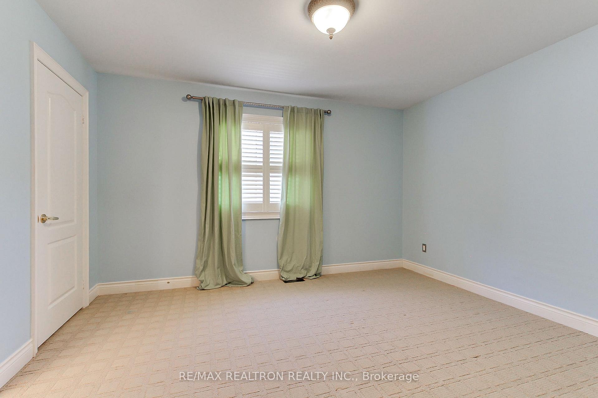 Photo 28 of 12 Victoria Wood Avenue, Markham, Greensborough — HOMEH