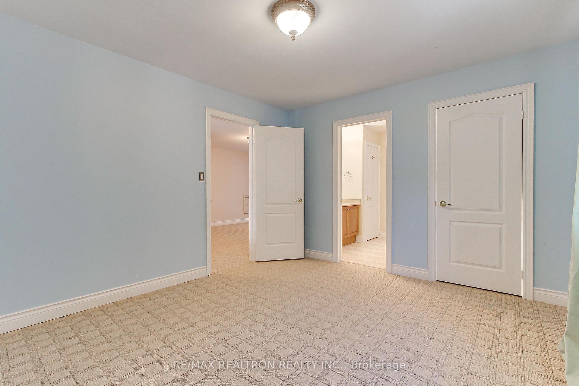 Photo 29 of 12 Victoria Wood Avenue, Markham, Greensborough — HOMEH