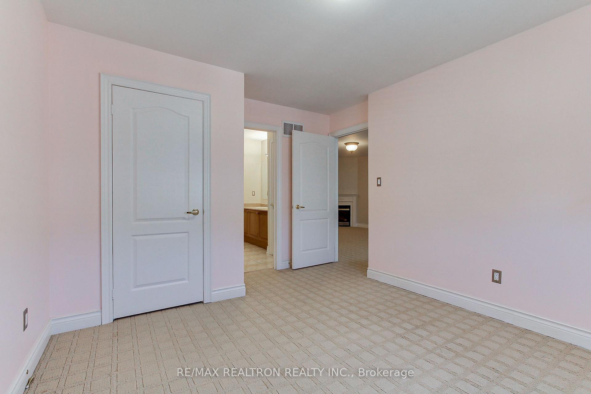 Photo 31 of 12 Victoria Wood Avenue, Markham, Greensborough — HOMEH