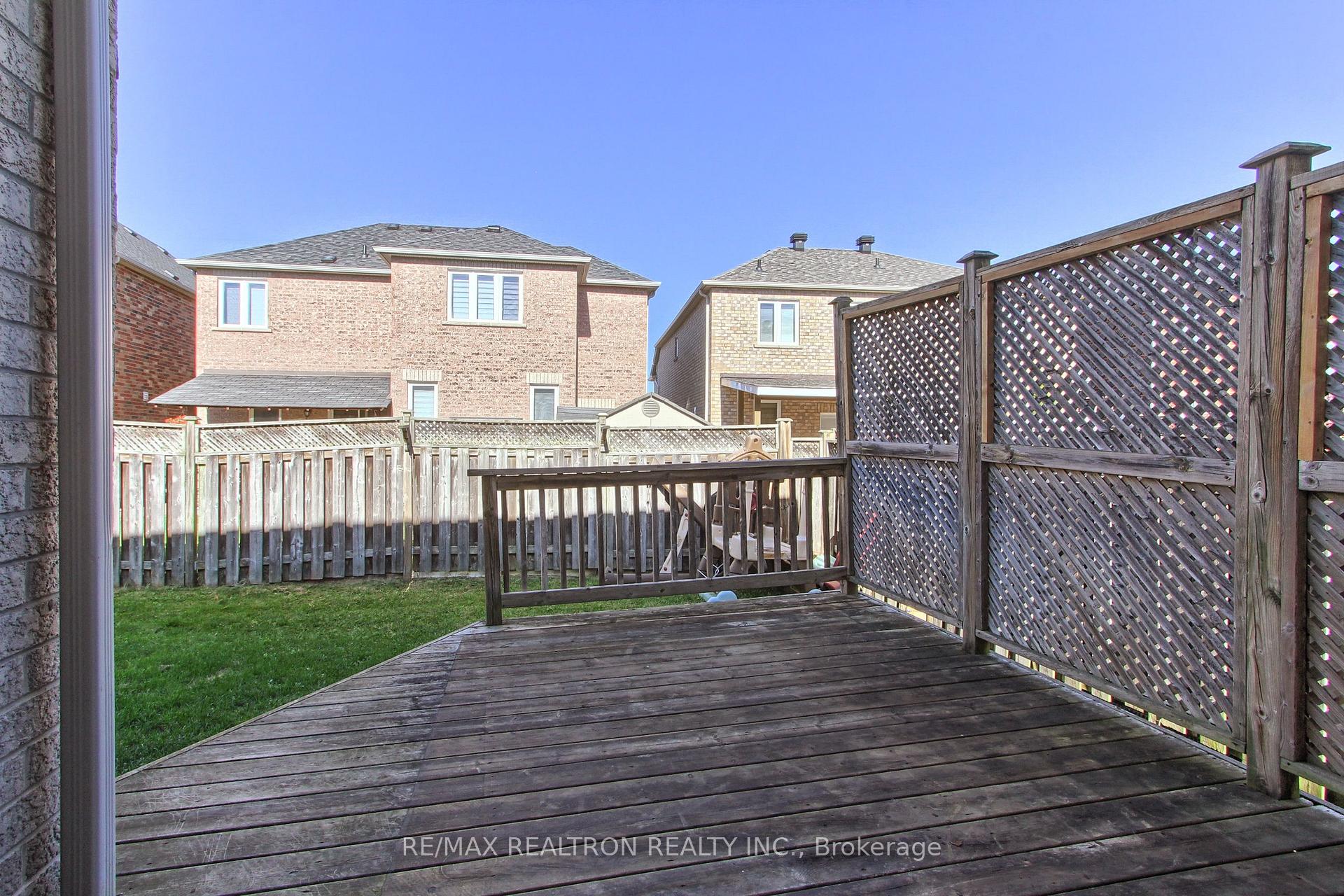 Photo 40 of 12 Victoria Wood Avenue, Markham, Greensborough — HOMEH