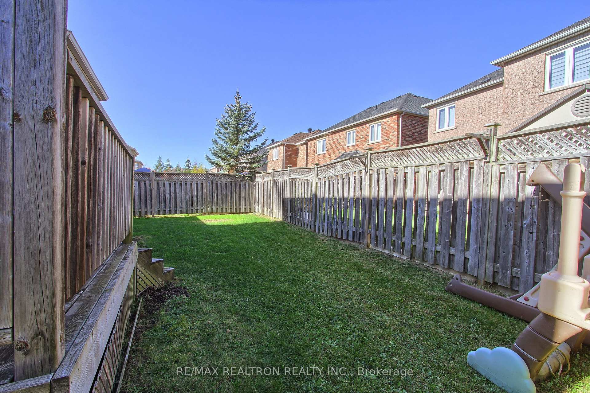 Photo 41 of 12 Victoria Wood Avenue, Markham, Greensborough — HOMEH