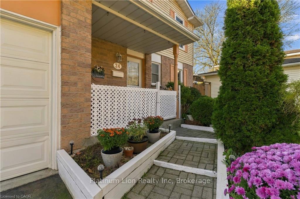 Photo 4 of 24 Jasper Street, Brantford, Brantwood Park — HOMEH