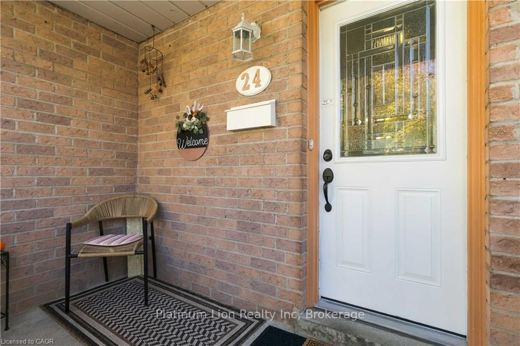 Photo 5 of 24 Jasper Street, Brantford, Brantwood Park — HOMEH