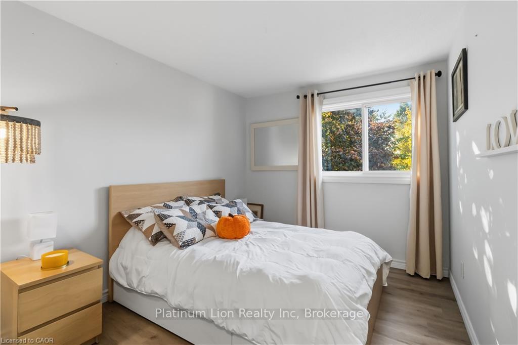 Photo 16 of 24 Jasper Street, Brantford, Brantwood Park — HOMEH