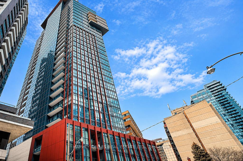 Photo 3 of Unit 2603, 32 Davenport Road, Toronto, The Annex — HOMEH