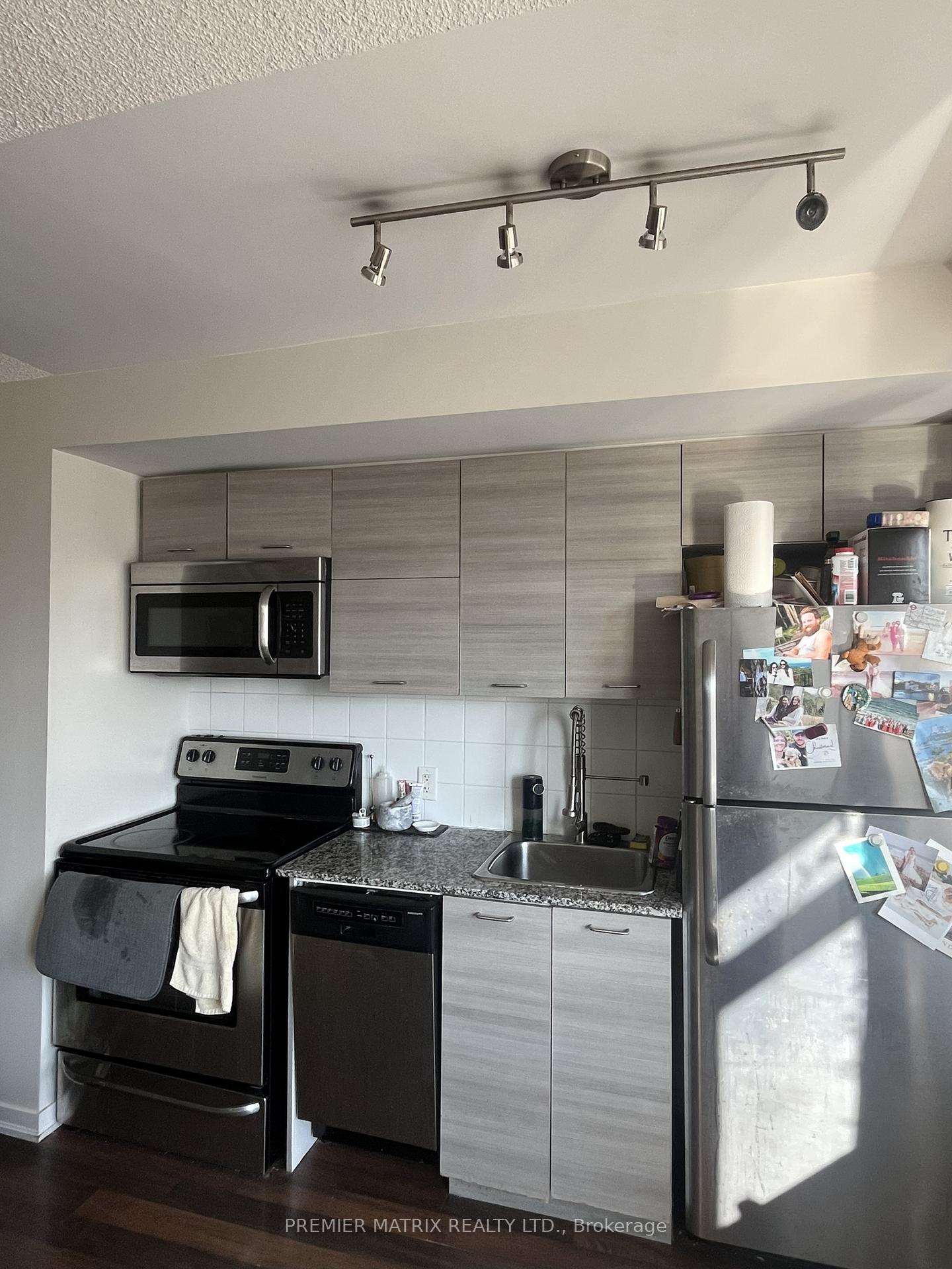 Photo 4 of Unit 1212, 20 Joe Shuster Way, Toronto, Niagara — HOMEH
