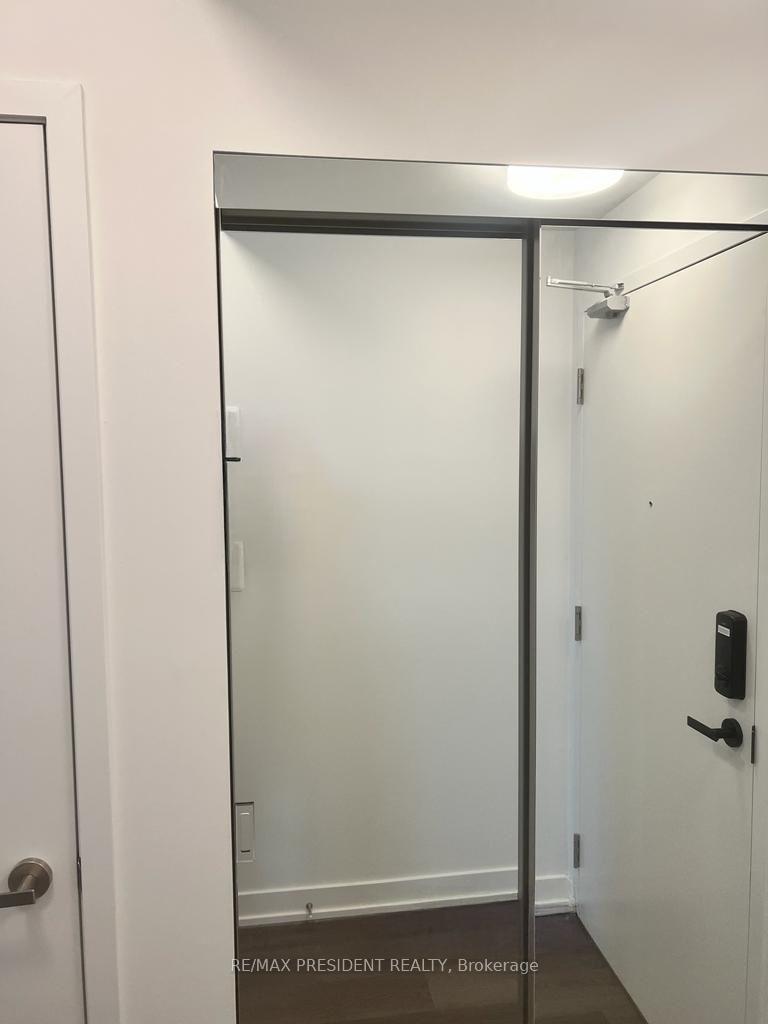Photo 6 of Unit 3113, 3900 Confederation Parkway, Mississauga, City Centre — HOMEH