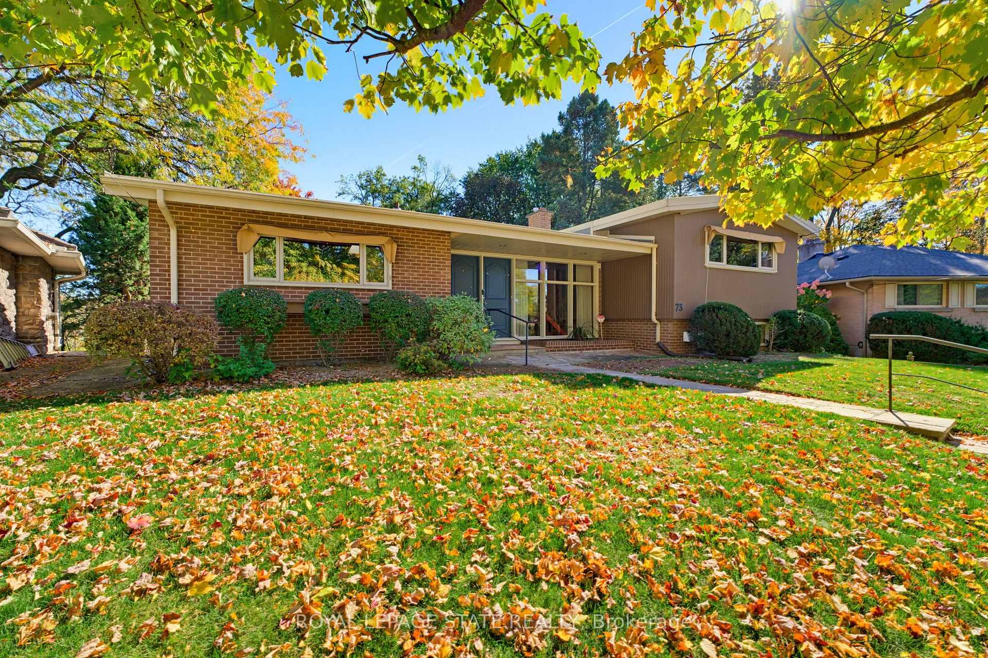 Photo 1 of 73 Grant Boulevard, Hamilton, Dundas — HOMEH