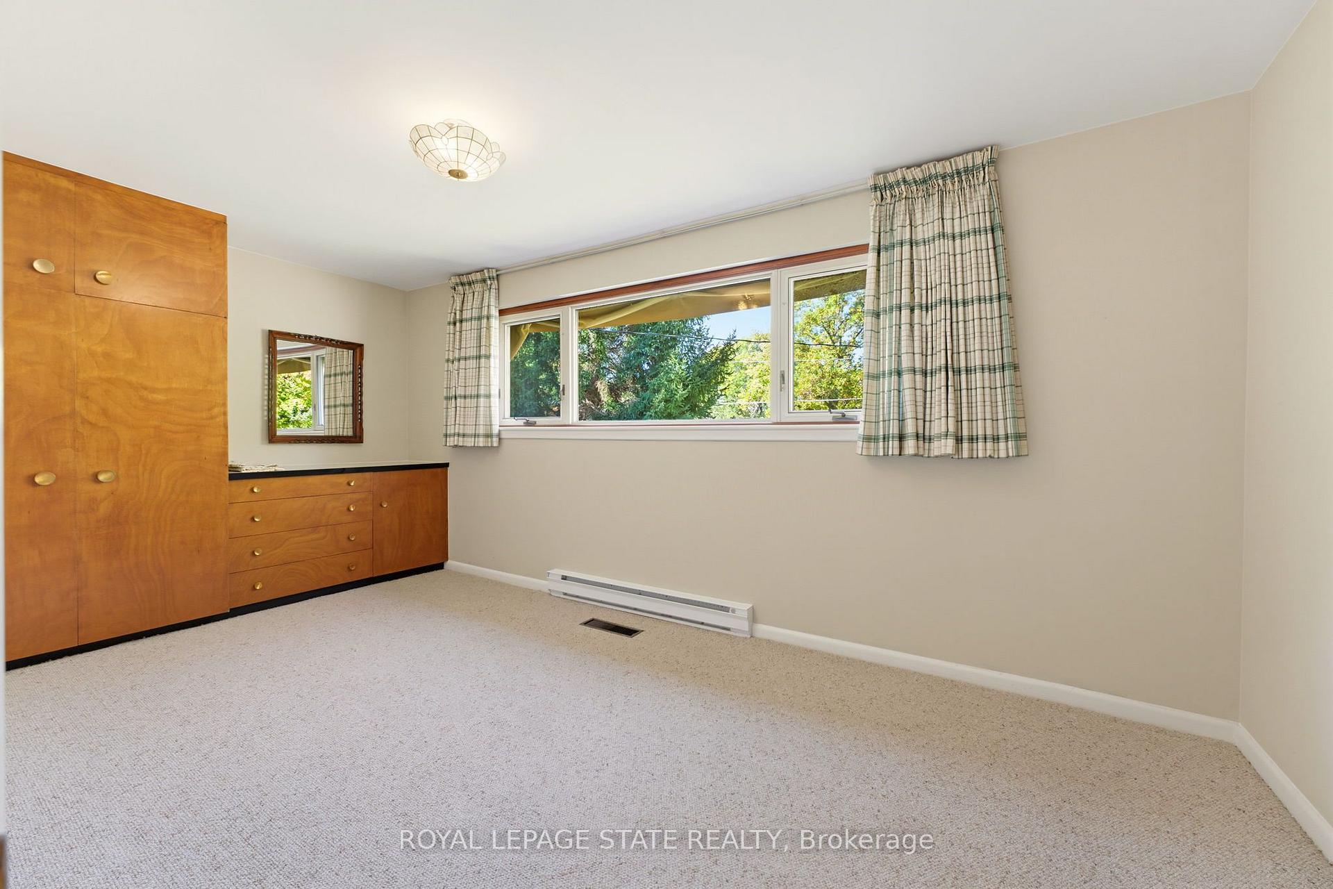 Photo 20 of 73 Grant Boulevard, Hamilton, Dundas — HOMEH