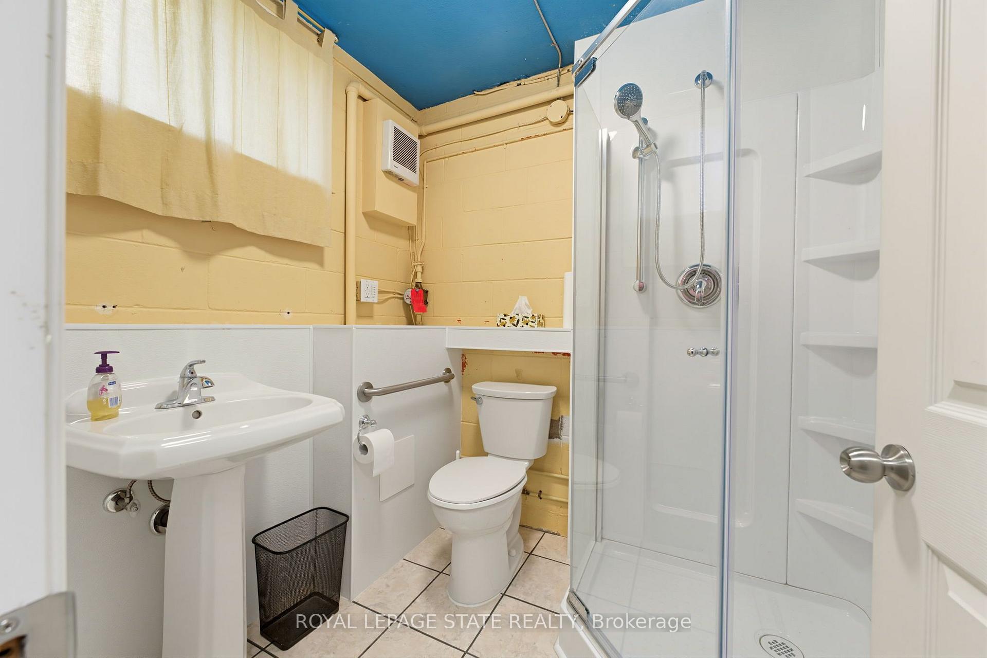 Photo 22 of 73 Grant Boulevard, Hamilton, Dundas — HOMEH