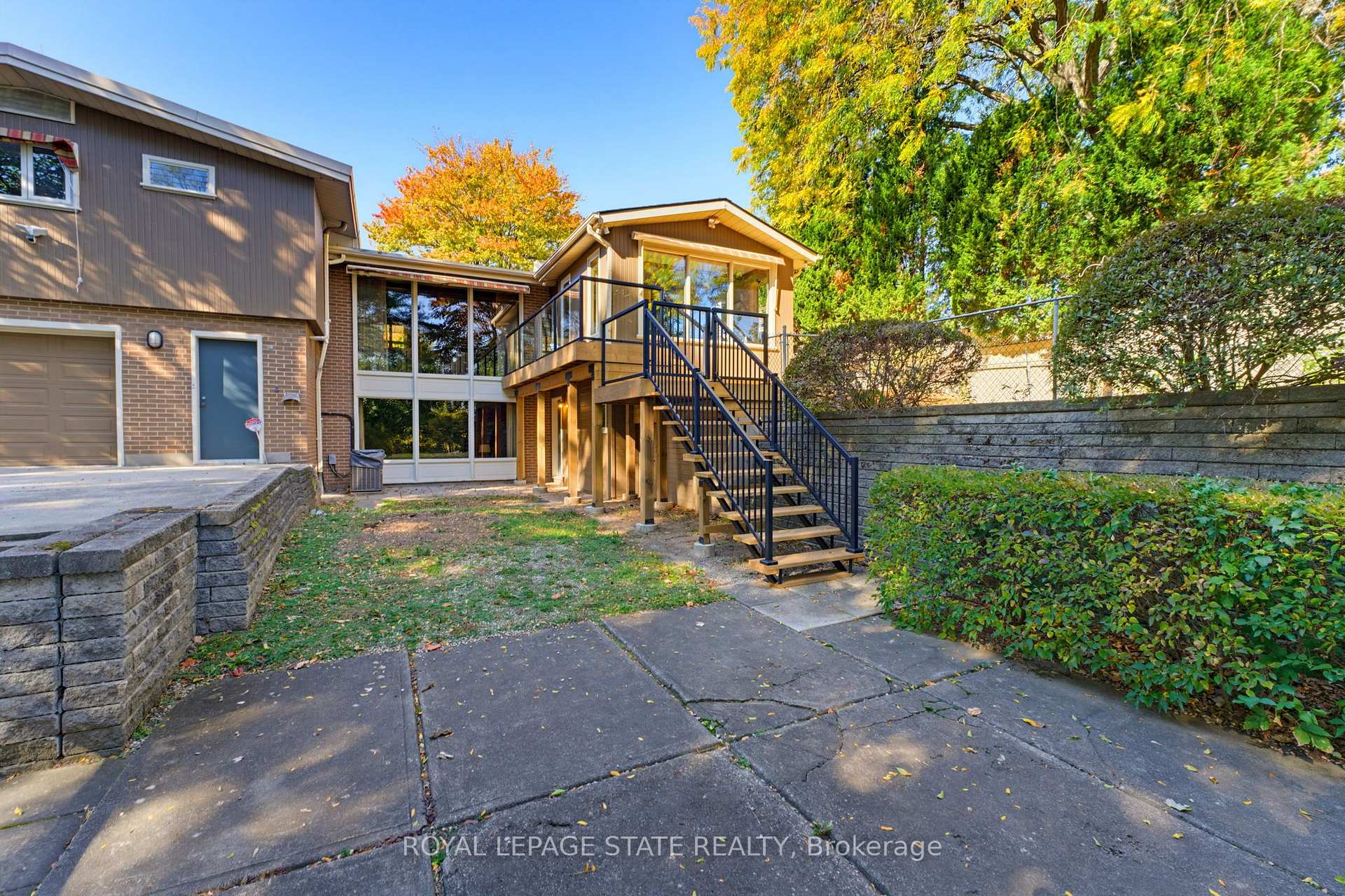 Photo 29 of 73 Grant Boulevard, Hamilton, Dundas — HOMEH