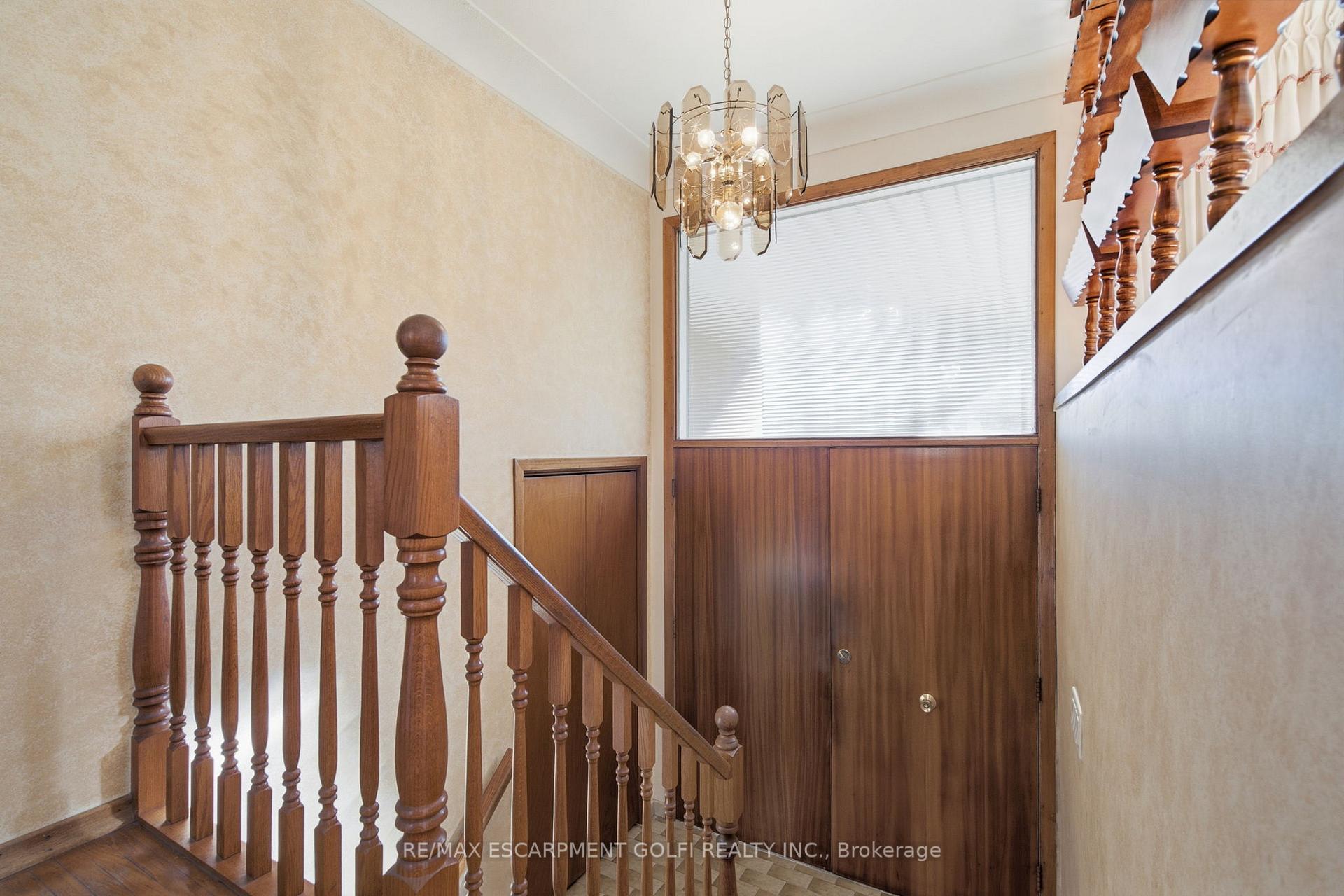 Photo 4 of 14 Geneva Drive, Hamilton, Buchanan — HOMEH