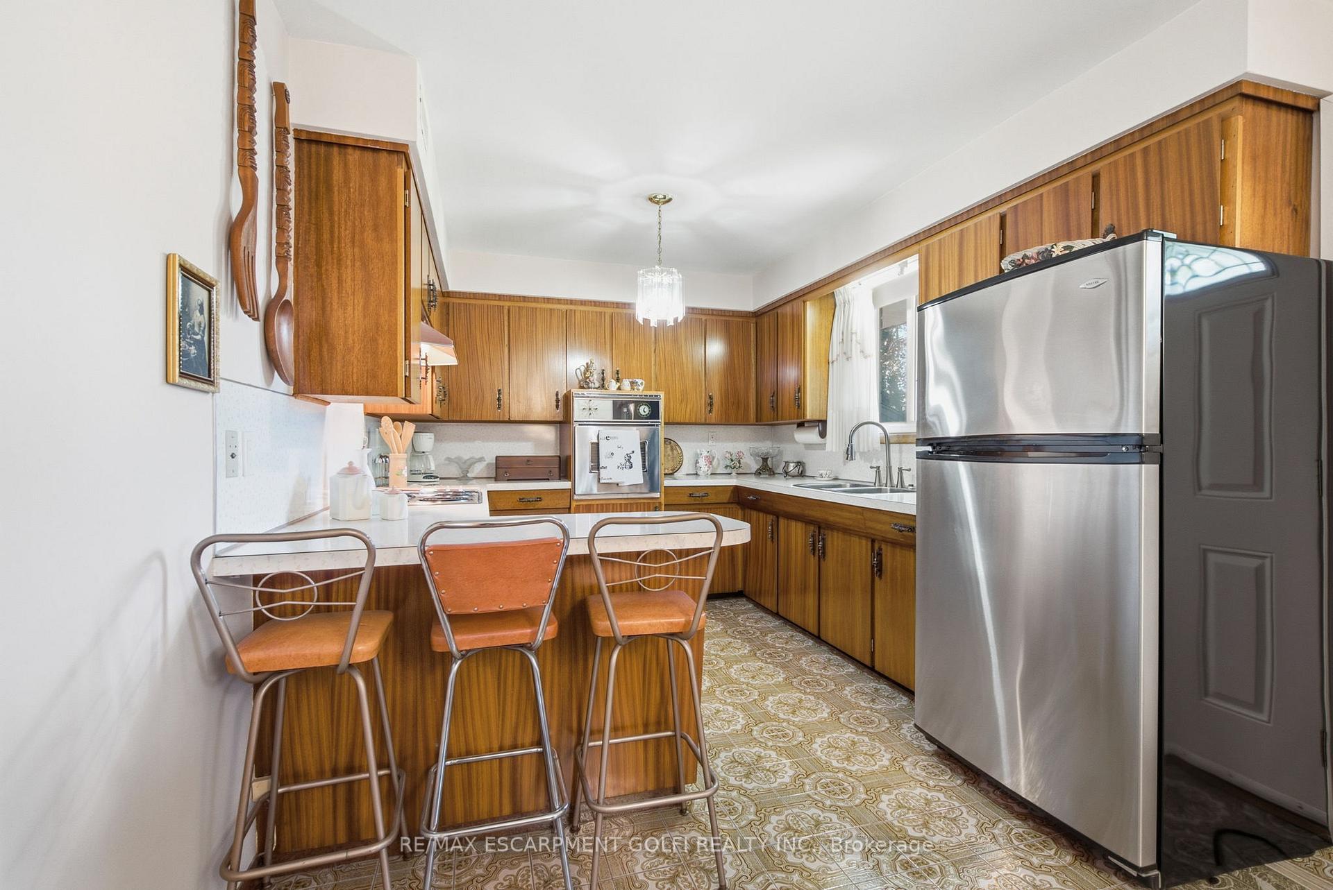 Photo 7 of 14 Geneva Drive, Hamilton, Buchanan — HOMEH