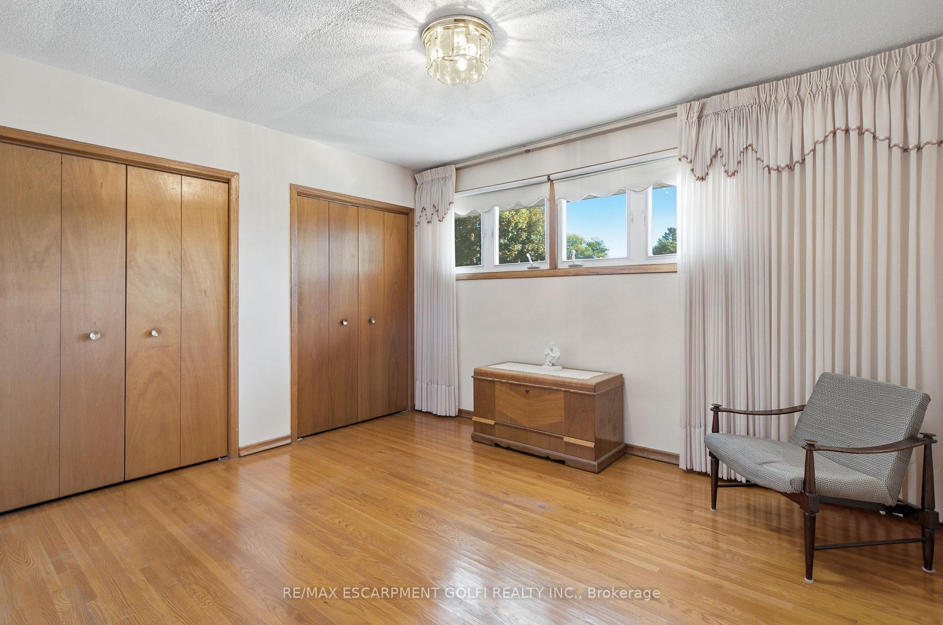 Photo 9 of 14 Geneva Drive, Hamilton, Buchanan — HOMEH