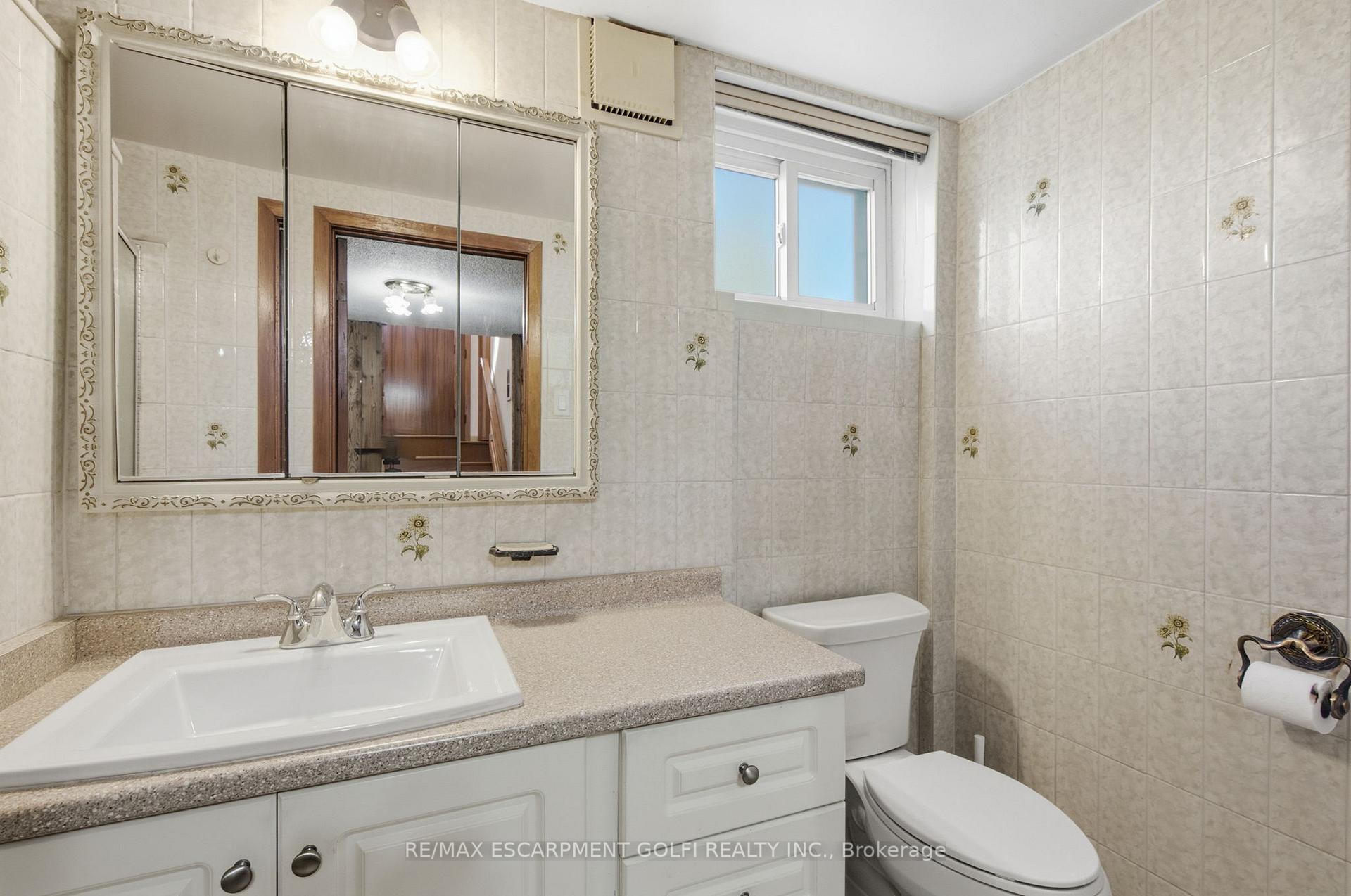 Photo 17 of 14 Geneva Drive, Hamilton, Buchanan — HOMEH