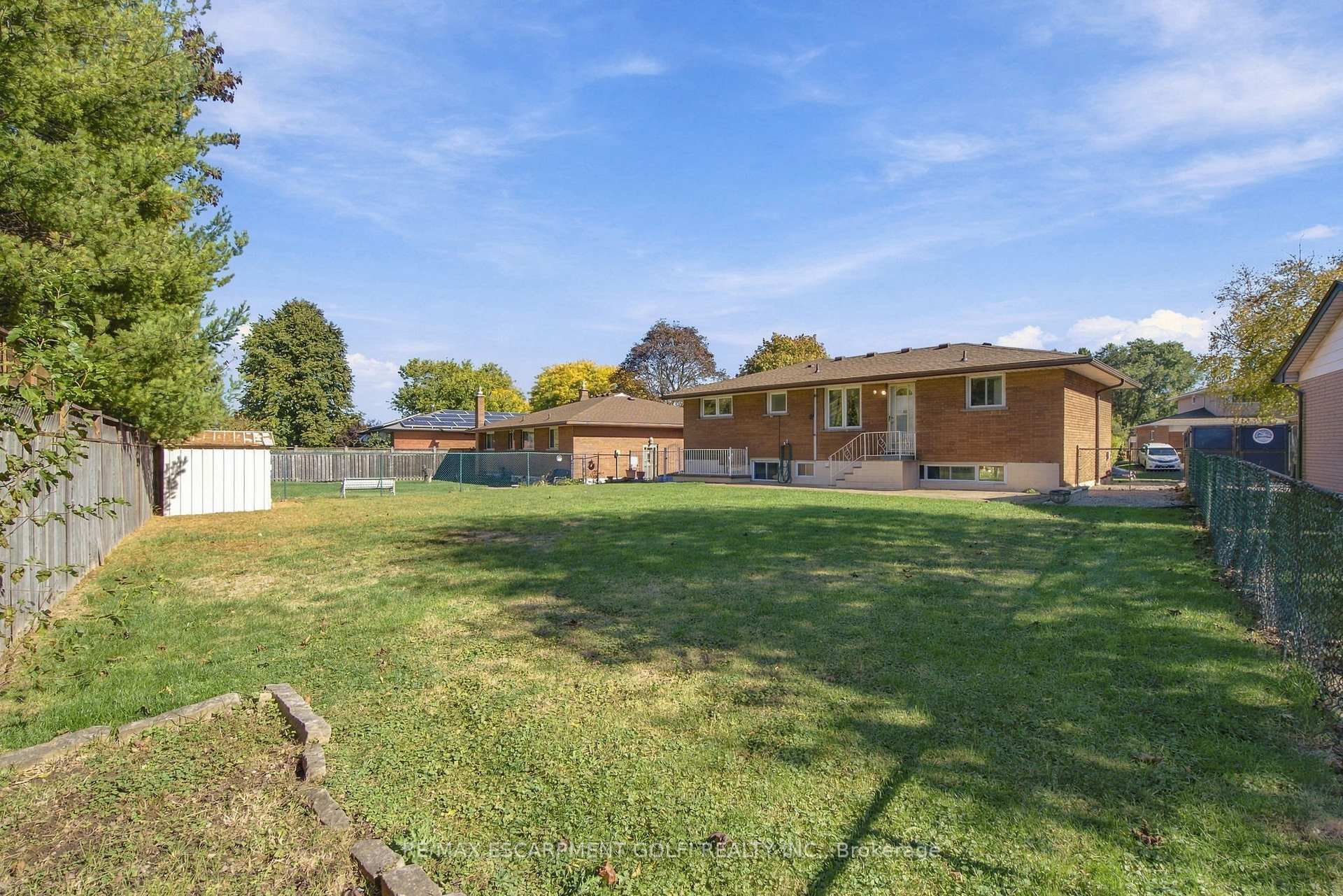 Photo 21 of 14 Geneva Drive, Hamilton, Buchanan — HOMEH