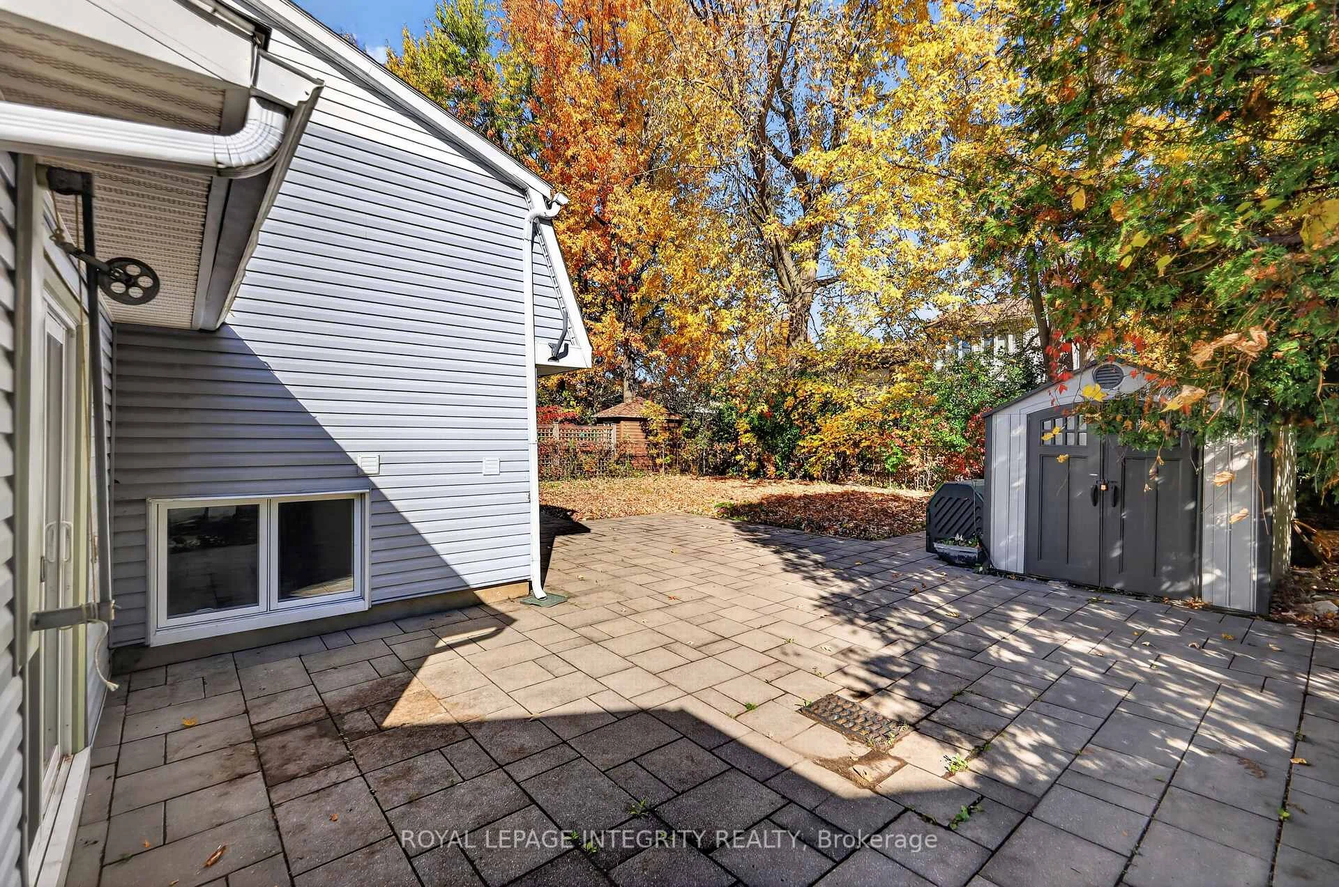 Photo 38 of 1065 Cadboro Road, Ottawa, Carson Grove — HOMEH