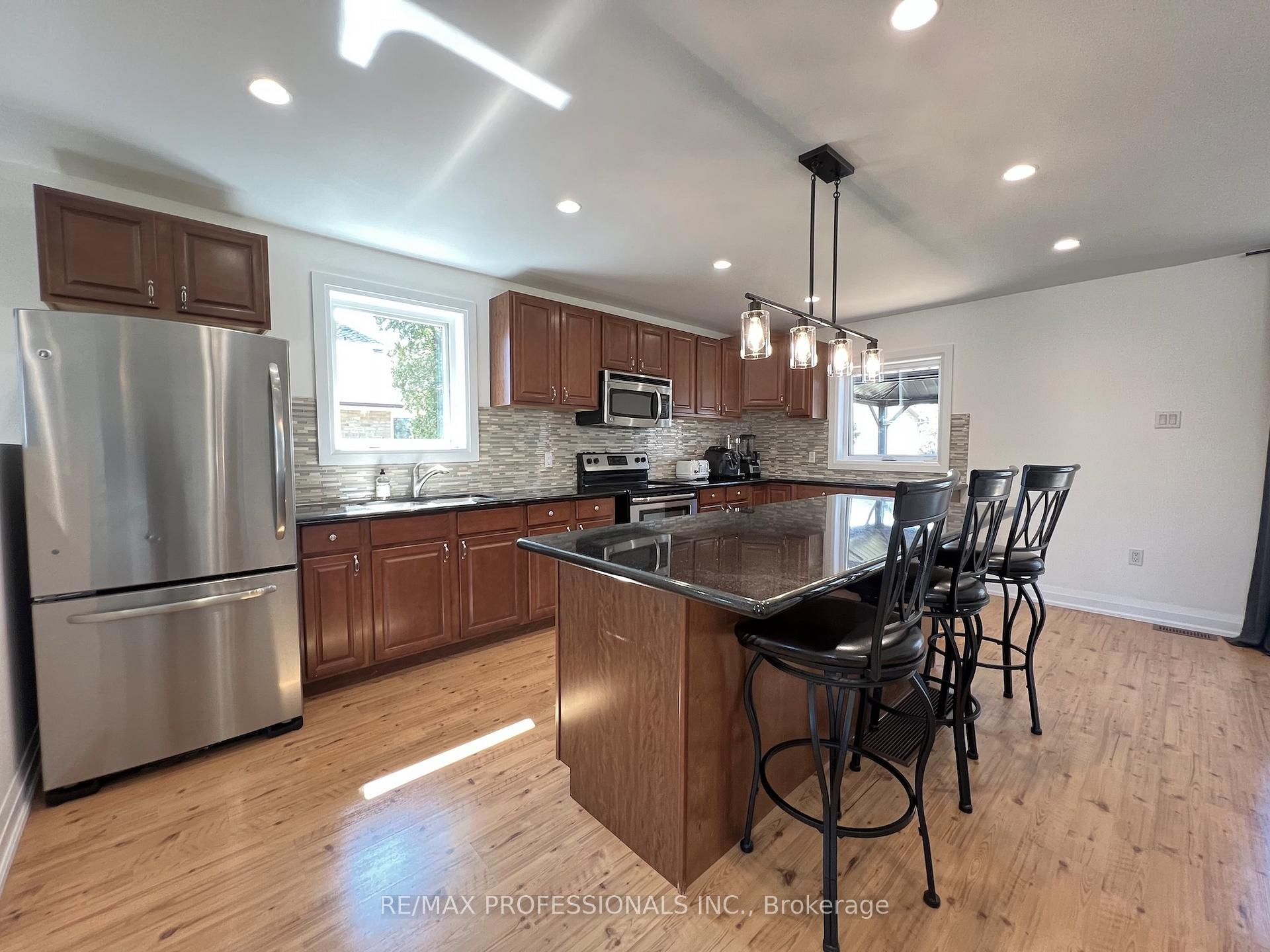 Photo 11 of 2504 Donnavale Drive, Mississauga, Cooksville — HOMEH