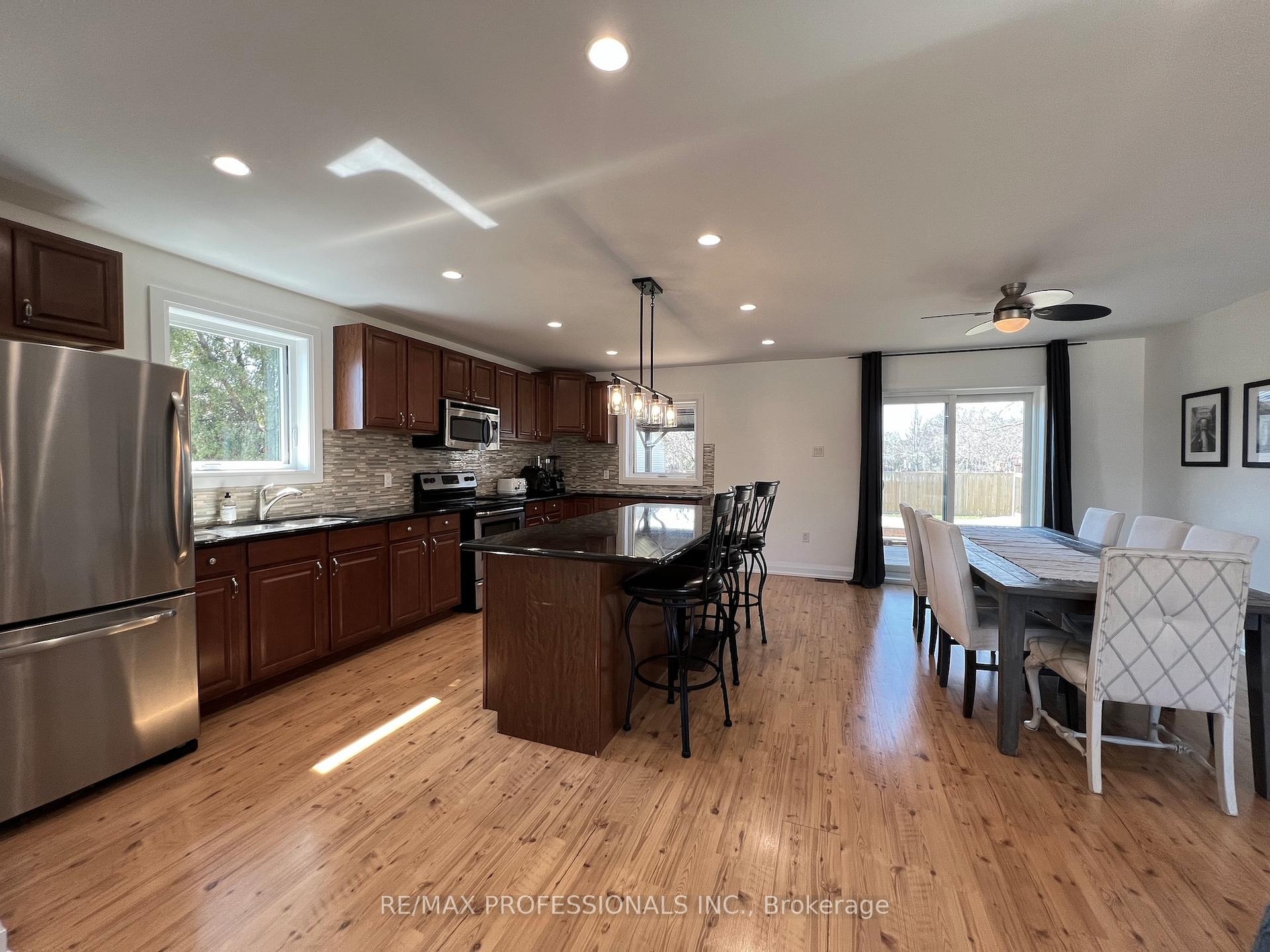 Photo 12 of 2504 Donnavale Drive, Mississauga, Cooksville — HOMEH