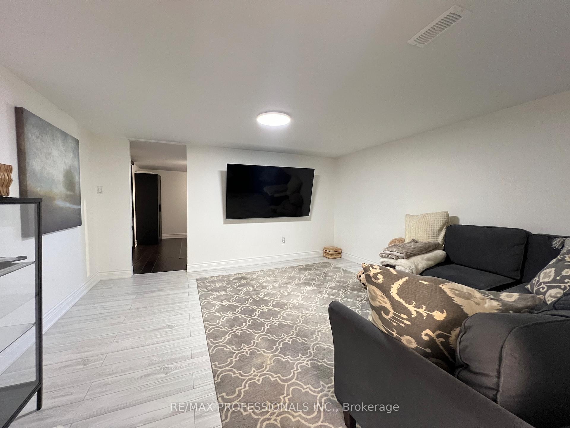 Photo 30 of 2504 Donnavale Drive, Mississauga, Cooksville — HOMEH