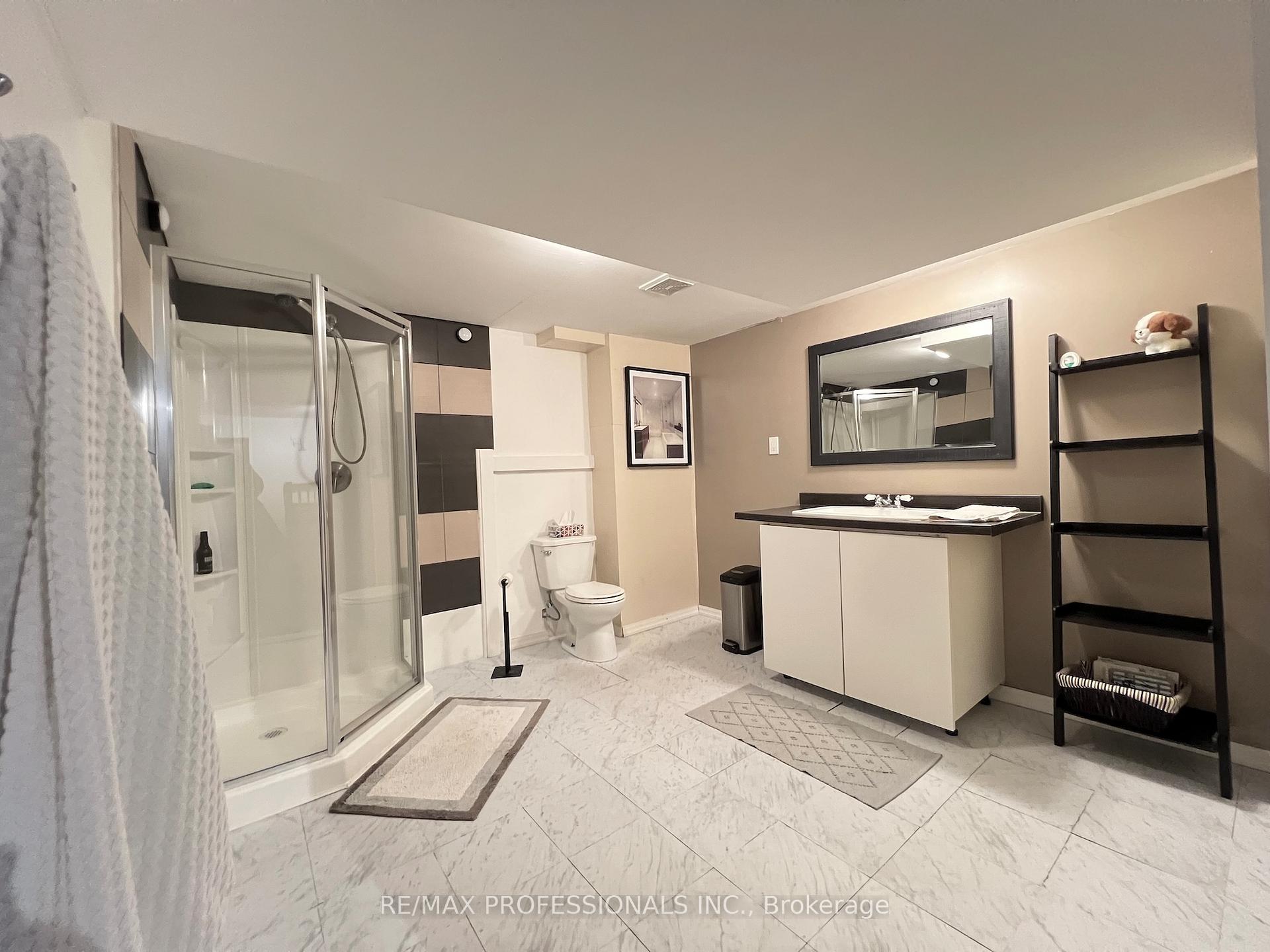 Photo 35 of 2504 Donnavale Drive, Mississauga, Cooksville — HOMEH