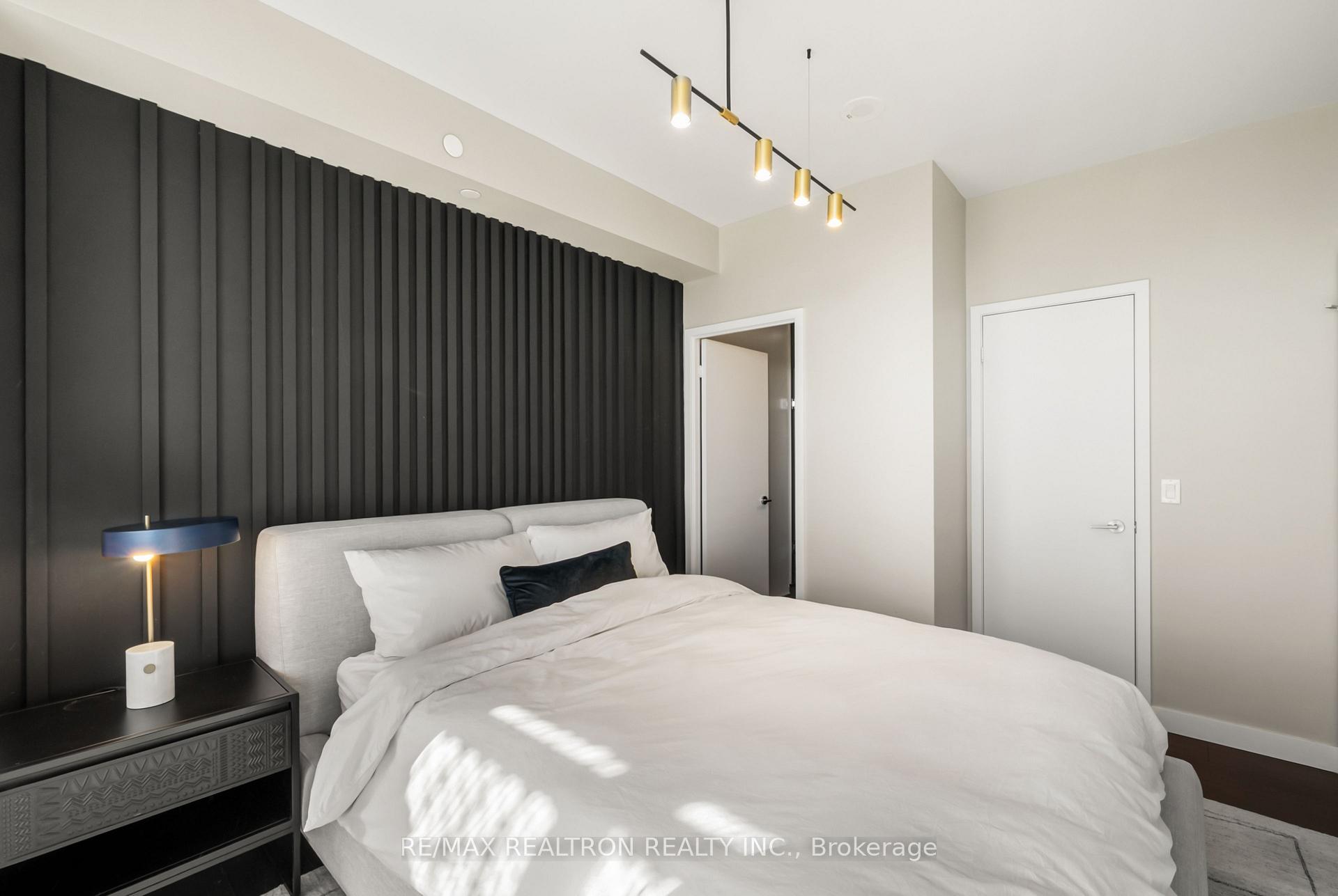 Photo 10 of Unit 4711, 8 Eglinton Avenue E, Toronto, Mount Pleasant West — HOMEH