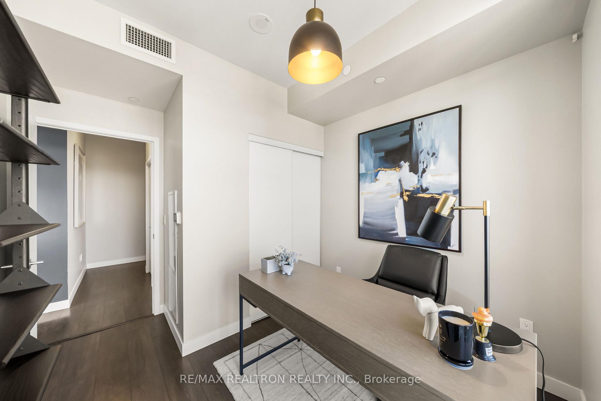 Photo 14 of Unit 4711, 8 Eglinton Avenue E, Toronto, Mount Pleasant West — HOMEH