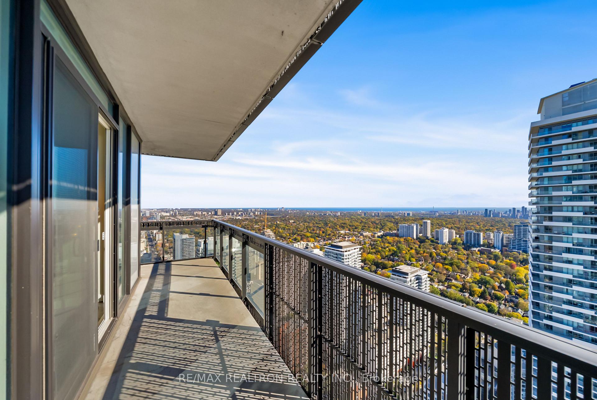 Photo 19 of Unit 4711, 8 Eglinton Avenue E, Toronto, Mount Pleasant West — HOMEH