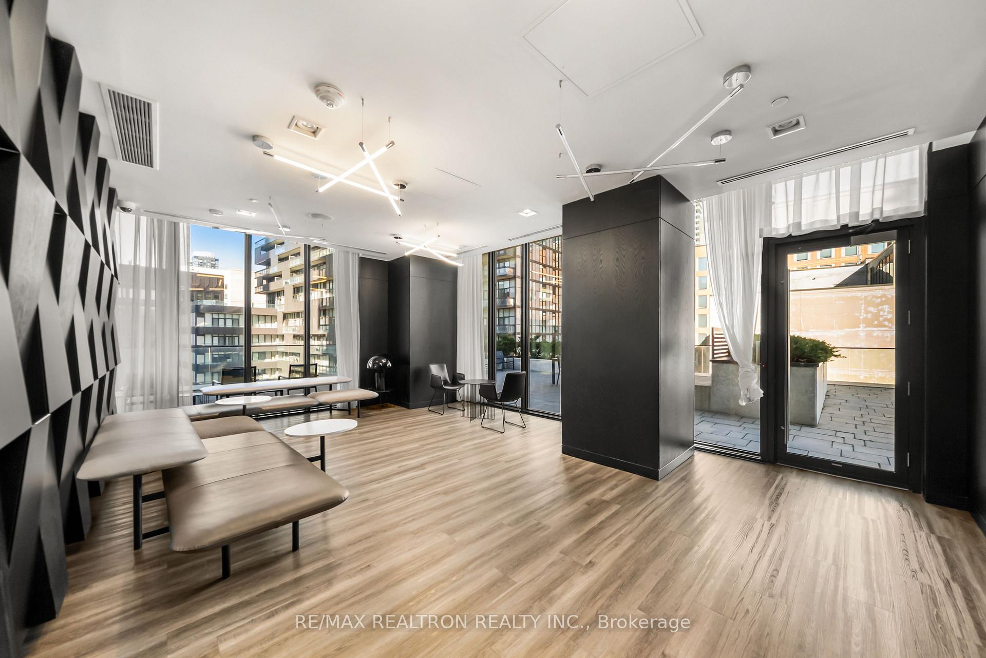 Photo 41 of Unit 4711, 8 Eglinton Avenue E, Toronto, Mount Pleasant West — HOMEH