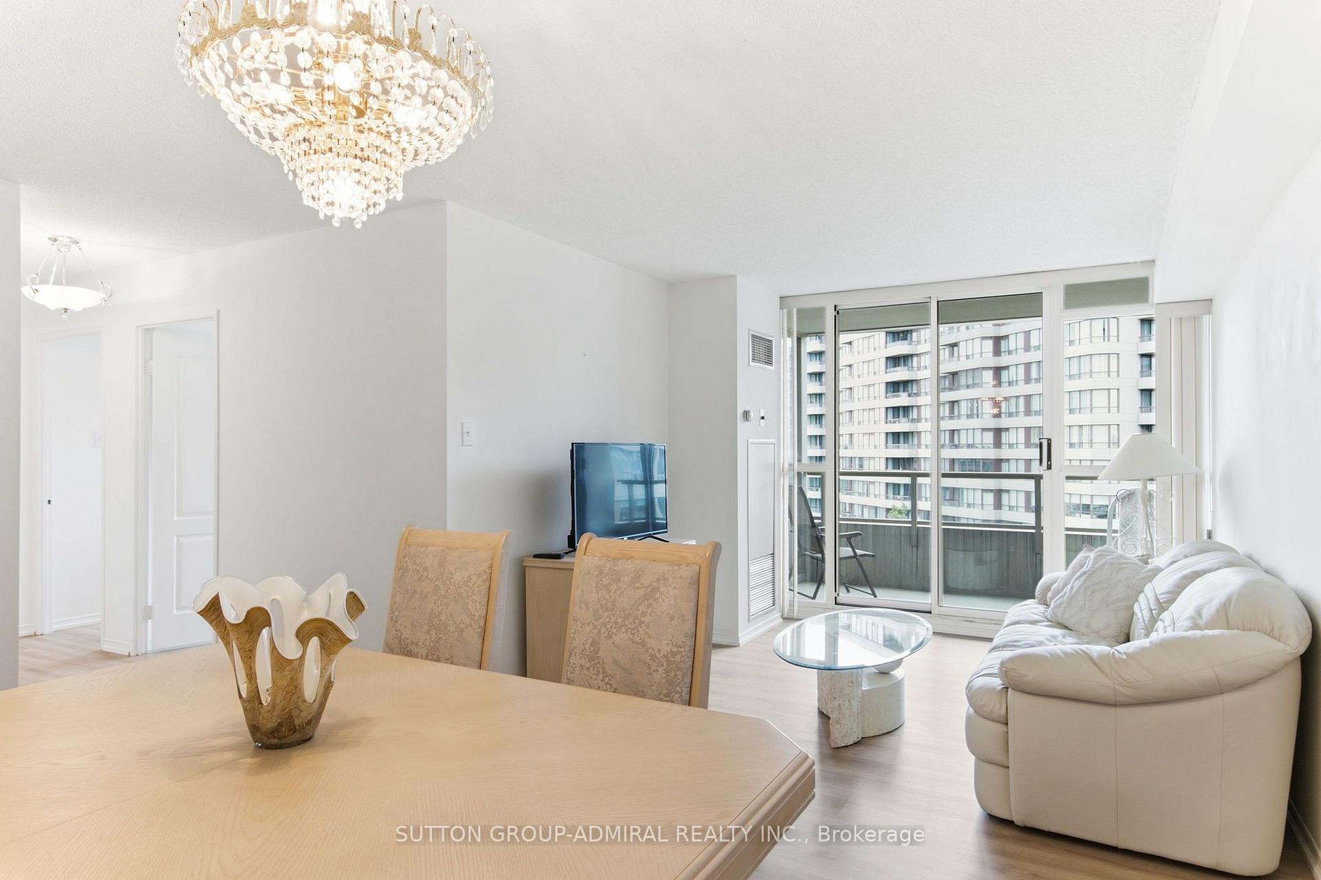 Photo 13 of Unit 814, 11 Townsgate Drive, Vaughan, Crestwood-Springfarm-Yorkhill — HOMEH