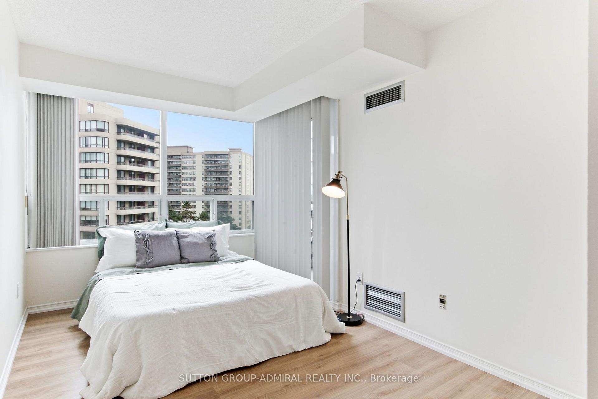 Photo 25 of Unit 814, 11 Townsgate Drive, Vaughan, Crestwood-Springfarm-Yorkhill — HOMEH