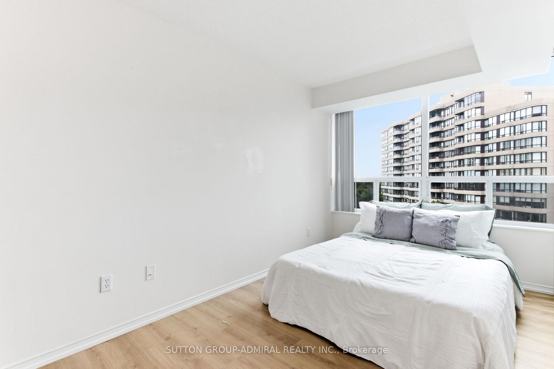 Photo 26 of Unit 814, 11 Townsgate Drive, Vaughan, Crestwood-Springfarm-Yorkhill — HOMEH