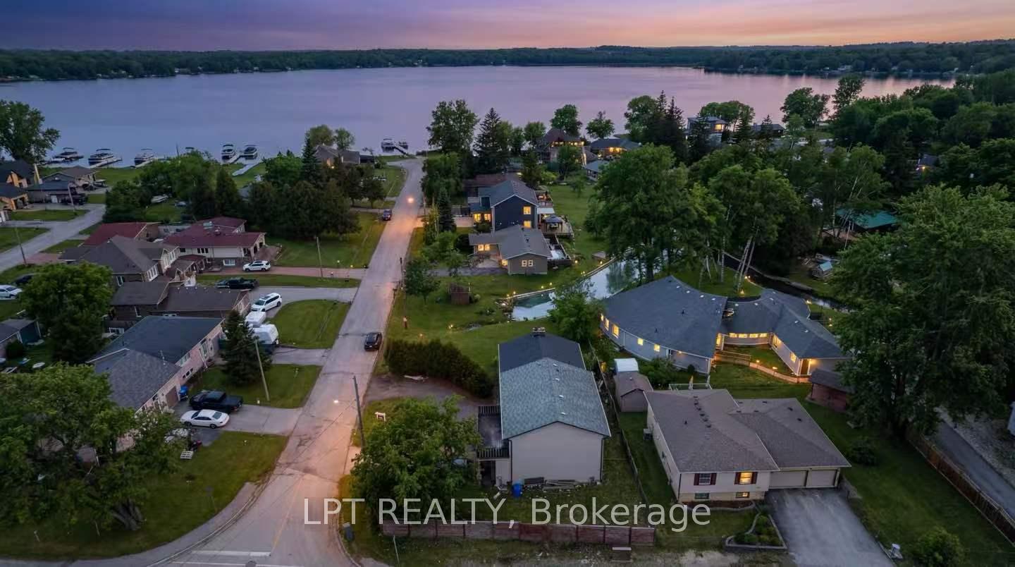 Photo 2 of 194 South Channel Drive, Georgina, Keswick North — HOMEH