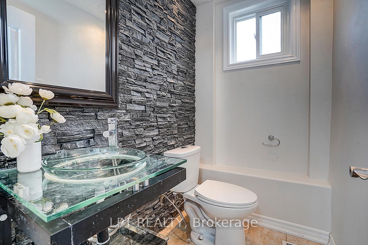 Photo 25 of 194 South Channel Drive, Georgina, Keswick North — HOMEH