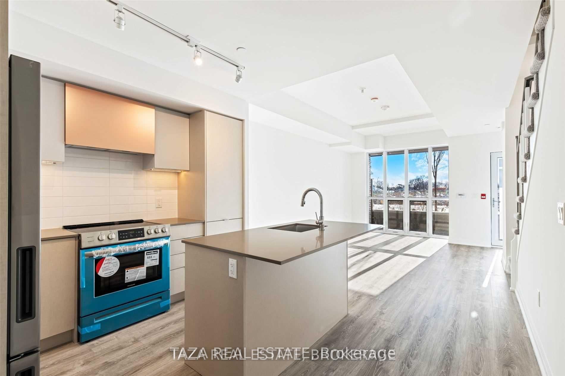 Photo 8 of Unit Th103, 30 Gibbs Road, Etobicoke, Islington-City Centre West — HOMEH