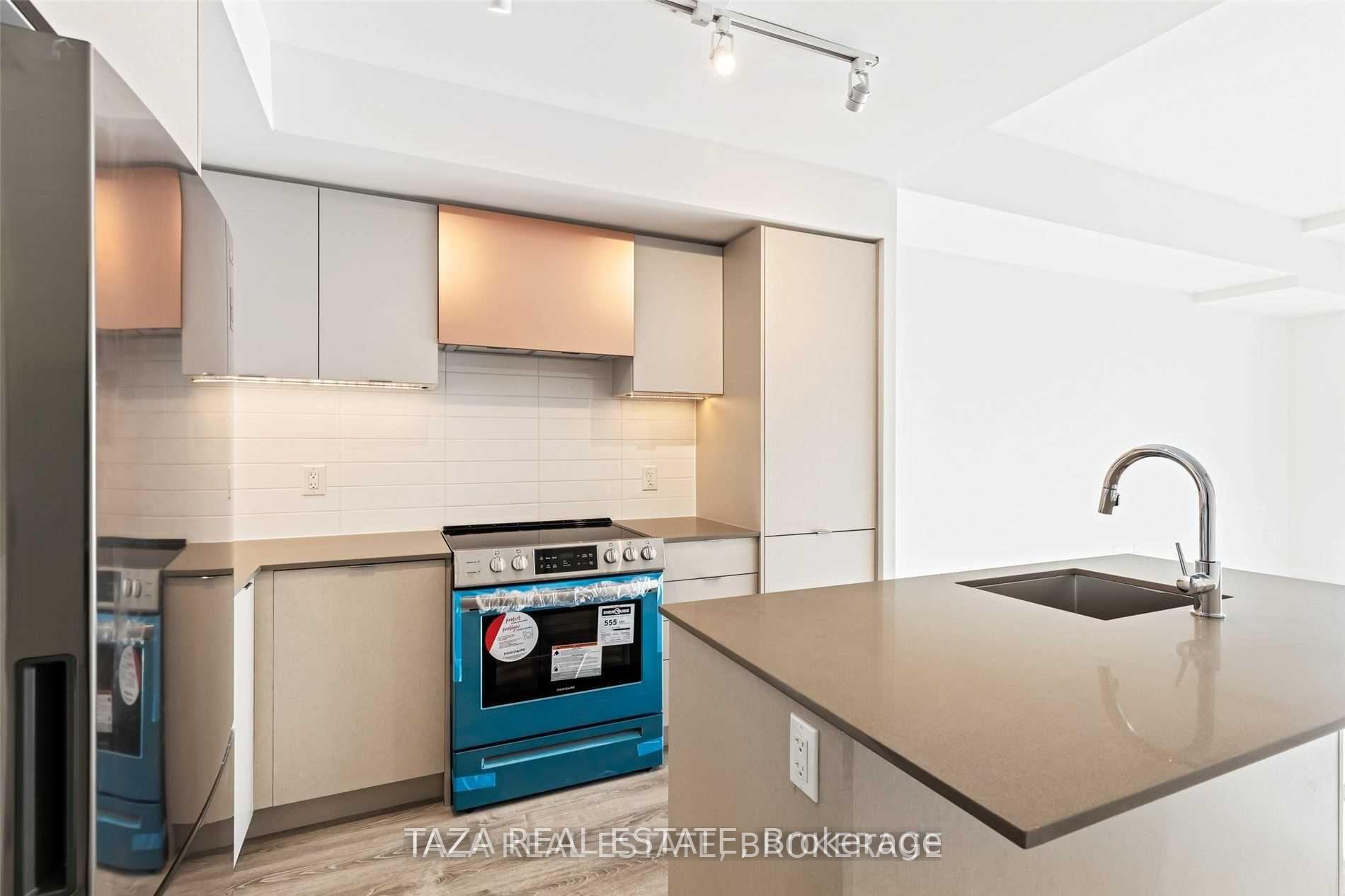 Photo 10 of Unit Th103, 30 Gibbs Road, Etobicoke, Islington-City Centre West — HOMEH