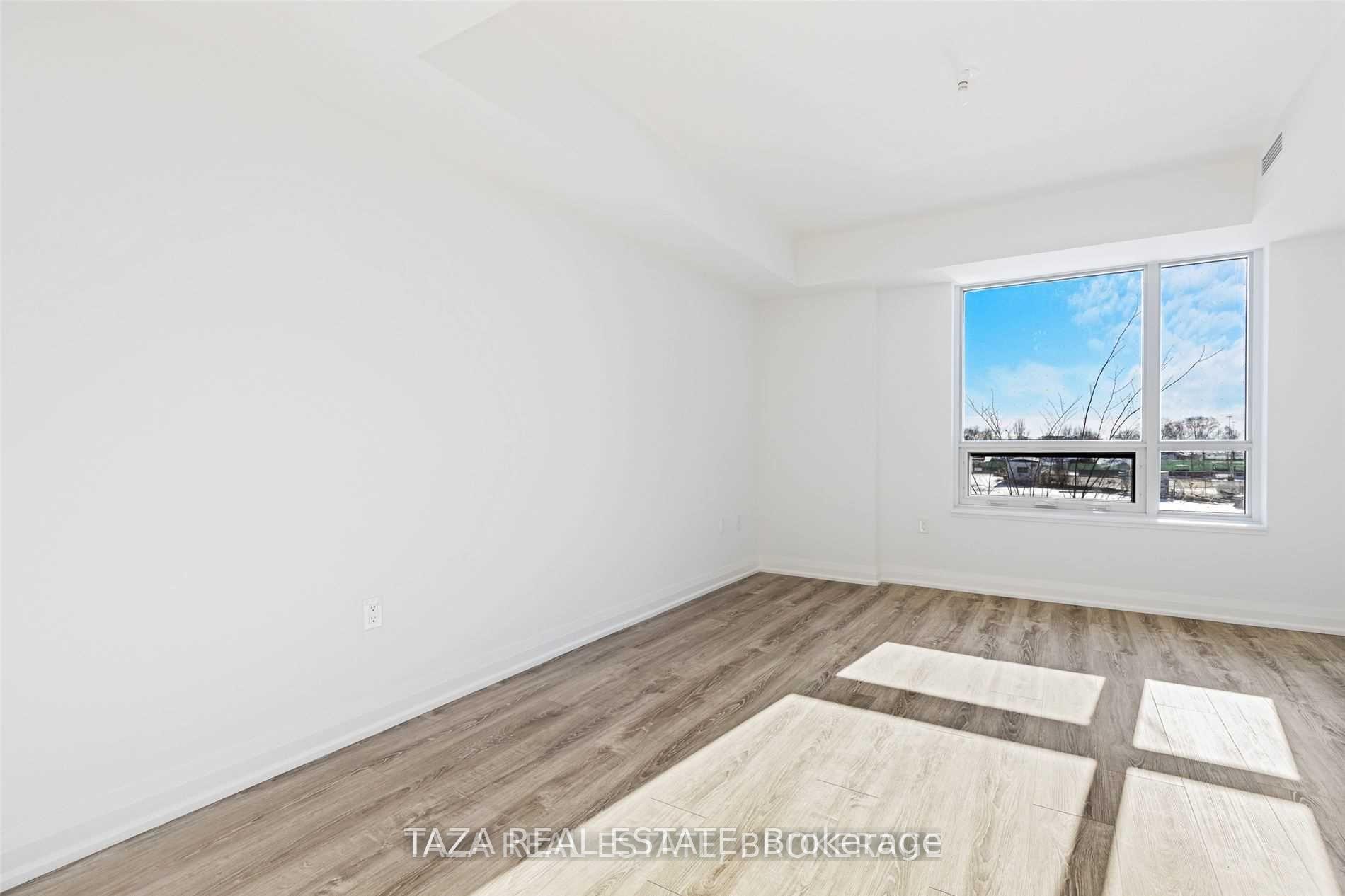 Photo 14 of Unit Th103, 30 Gibbs Road, Etobicoke, Islington-City Centre West — HOMEH