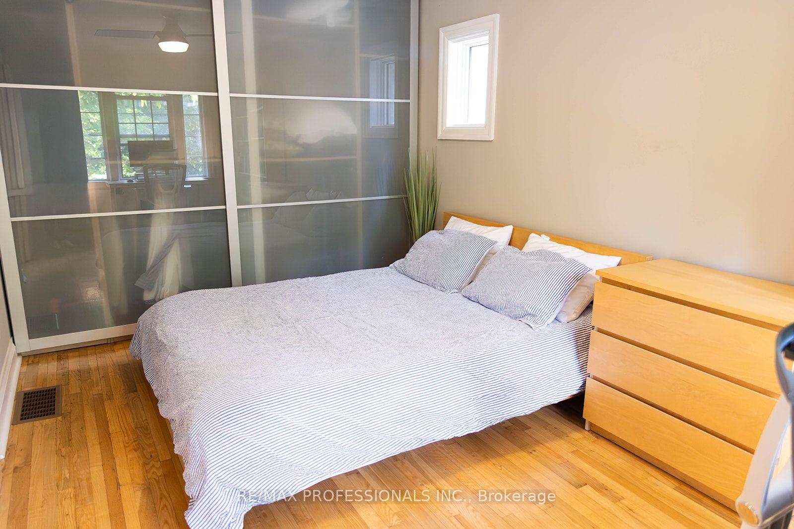 Photo 16 of 82 Ellis Park Road, Toronto, High Park-Swansea — HOMEH