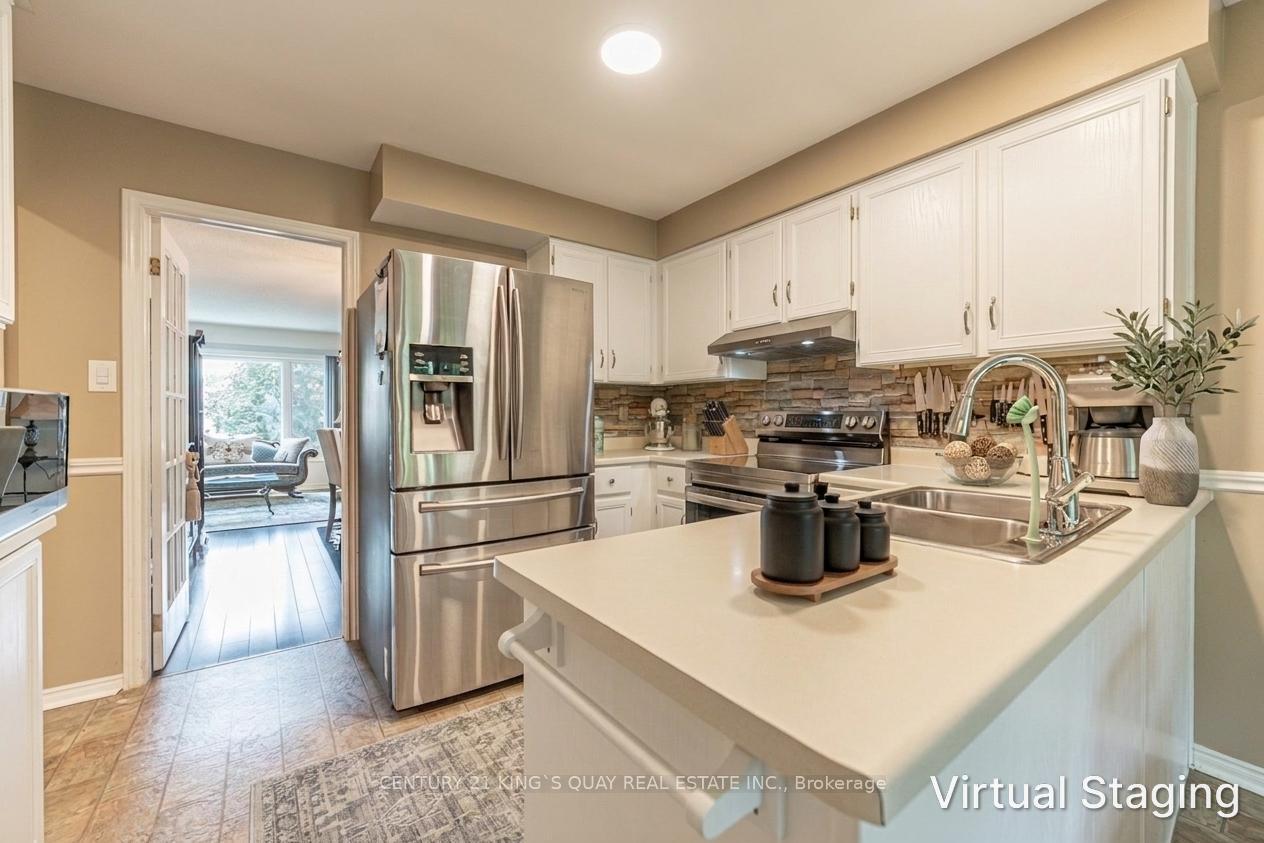 Photo 14 of 40 Stonehill Boulevard, East Gwillimbury, Holland Landing — HOMEH