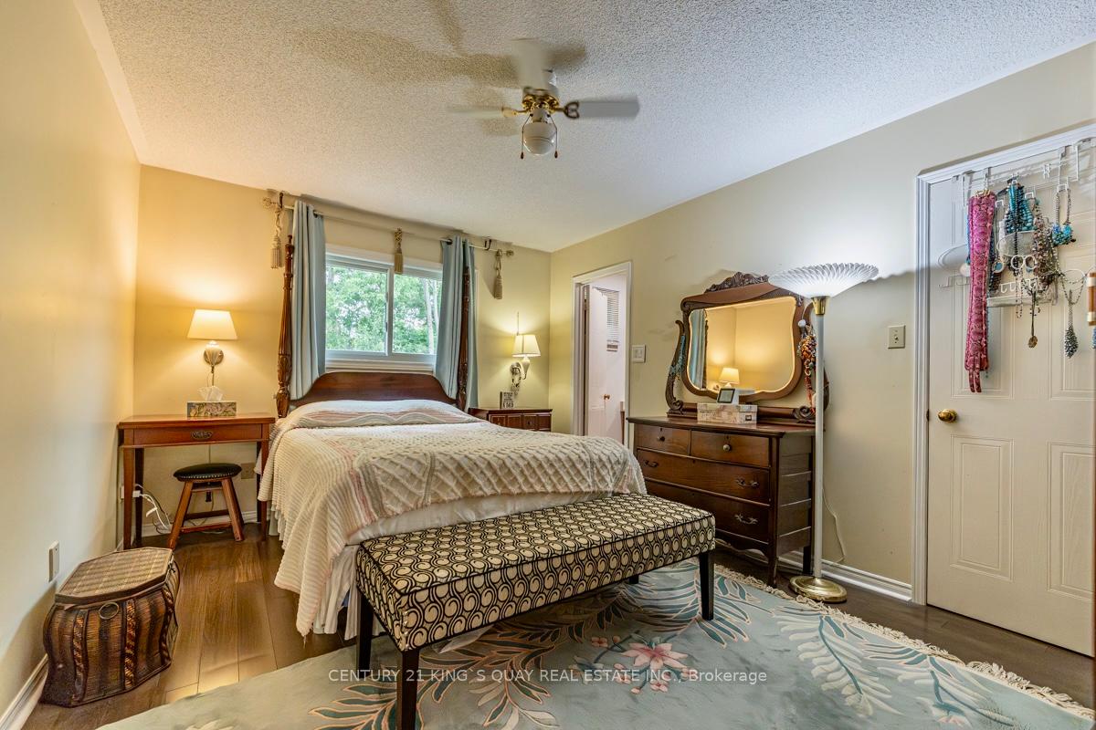 Photo 22 of 40 Stonehill Boulevard, East Gwillimbury, Holland Landing — HOMEH