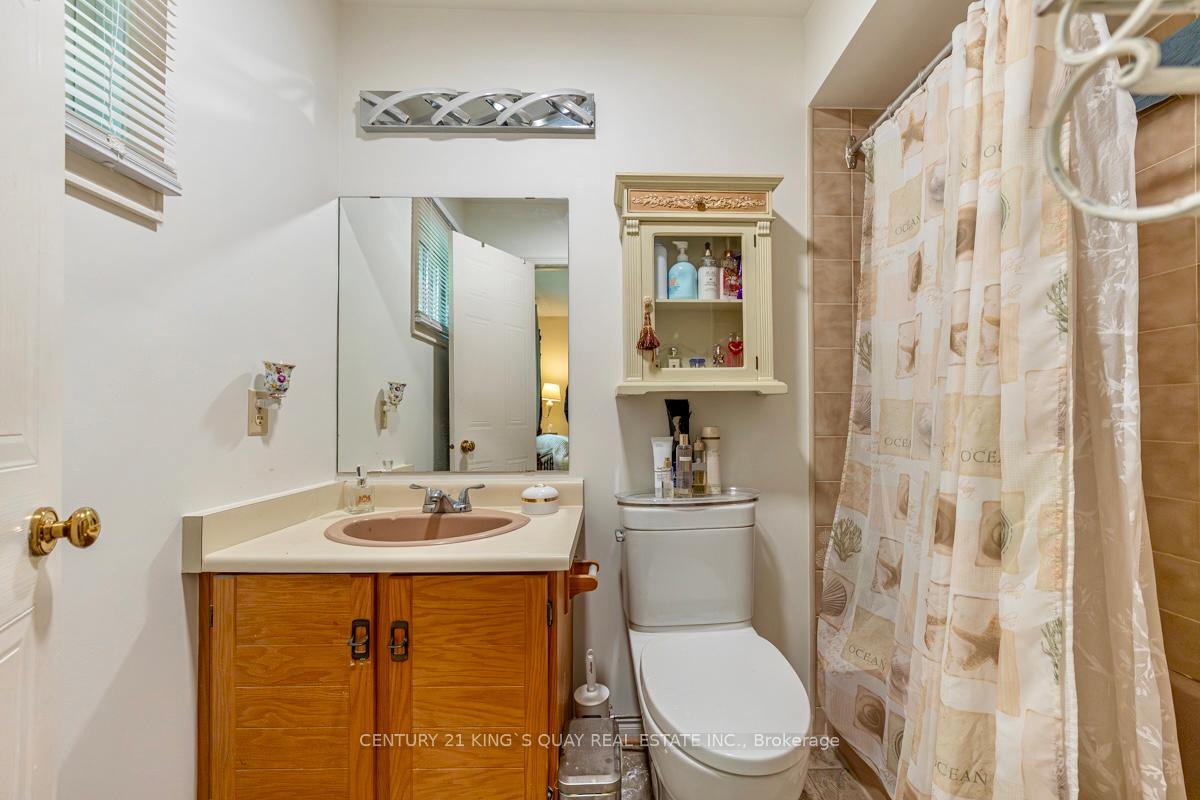 Photo 25 of 40 Stonehill Boulevard, East Gwillimbury, Holland Landing — HOMEH